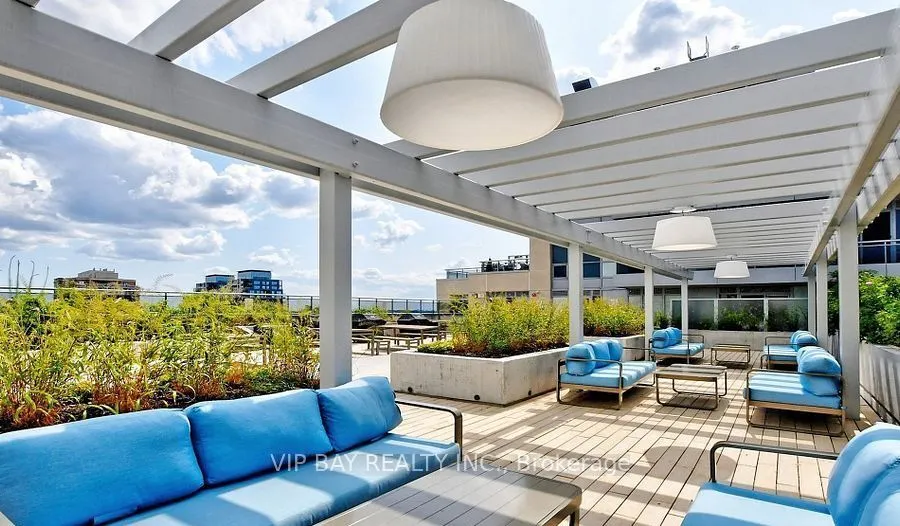 9201 Yonge Street, #Nw817