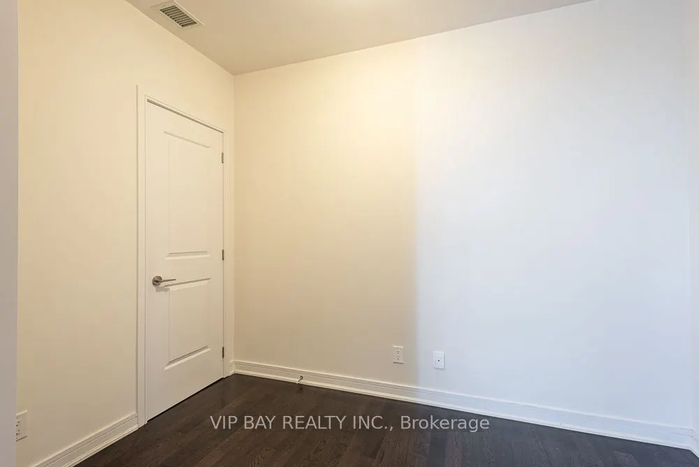 9201 Yonge Street, #Nw817