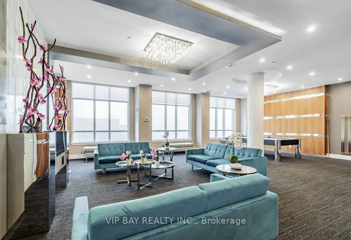 9201 Yonge Street, #Nw817