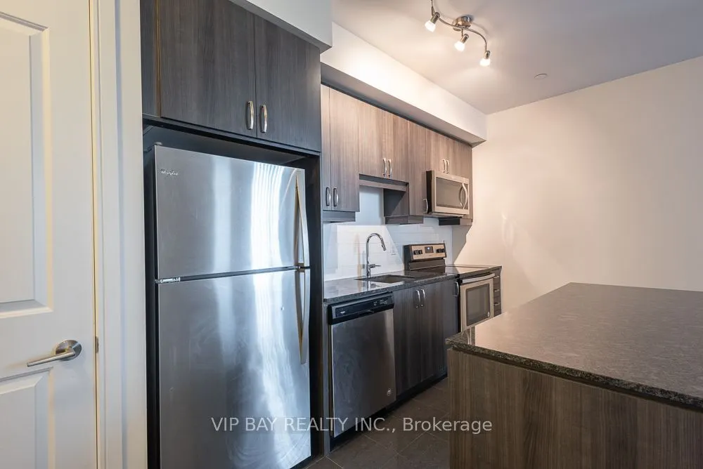 9201 Yonge Street, #Nw817