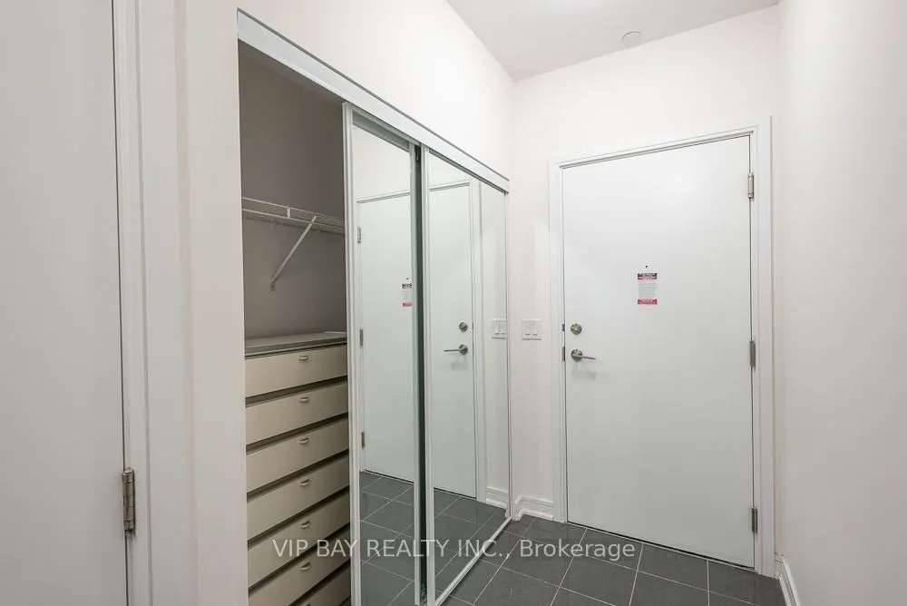 9201 Yonge Street, #Nw817