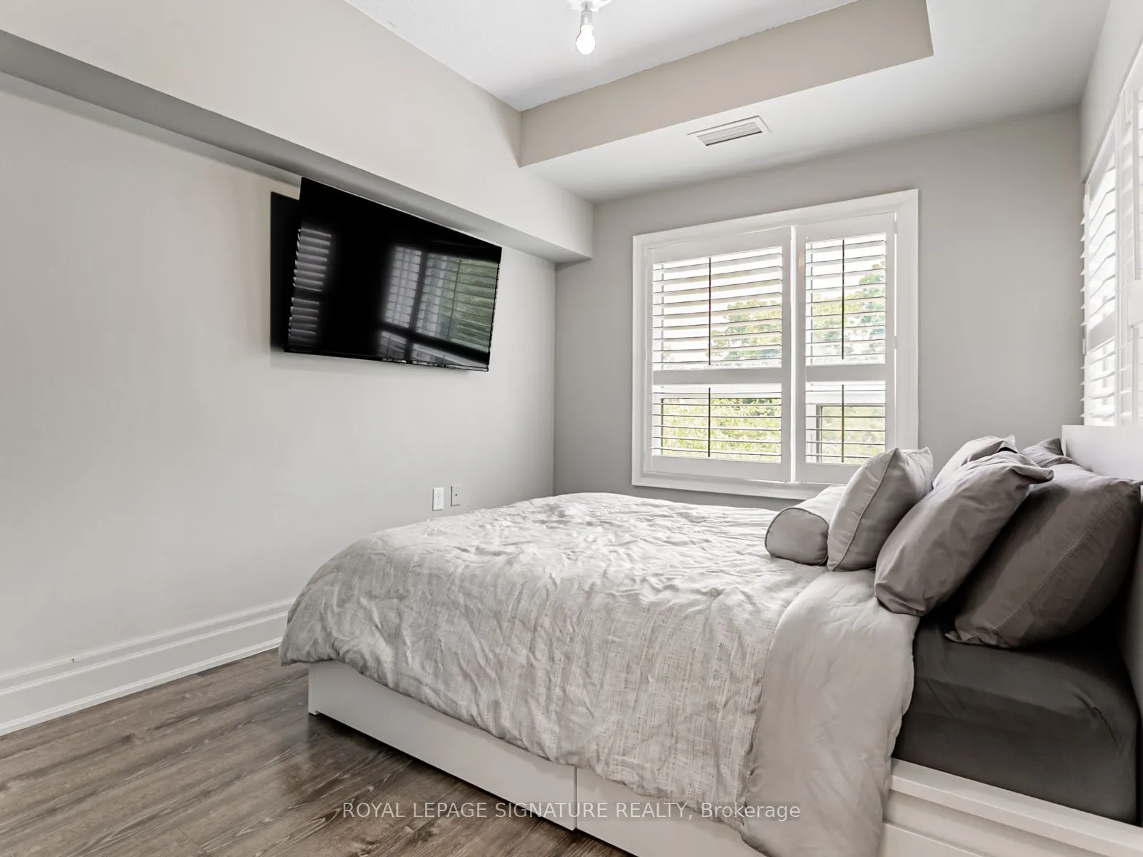 8201 Islington Avenue, #326