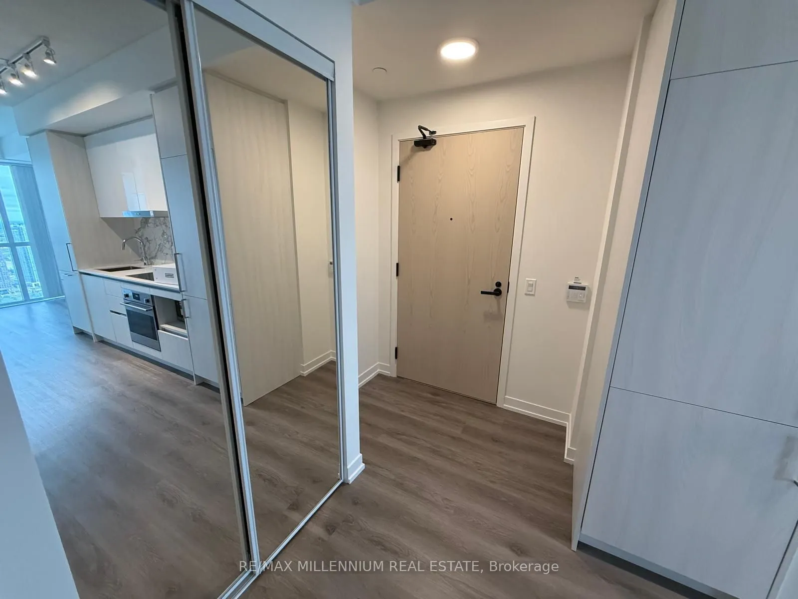 225 Commerce Street, #5215
