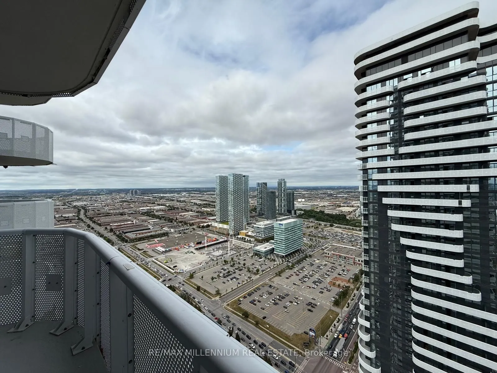225 Commerce Street, #5215