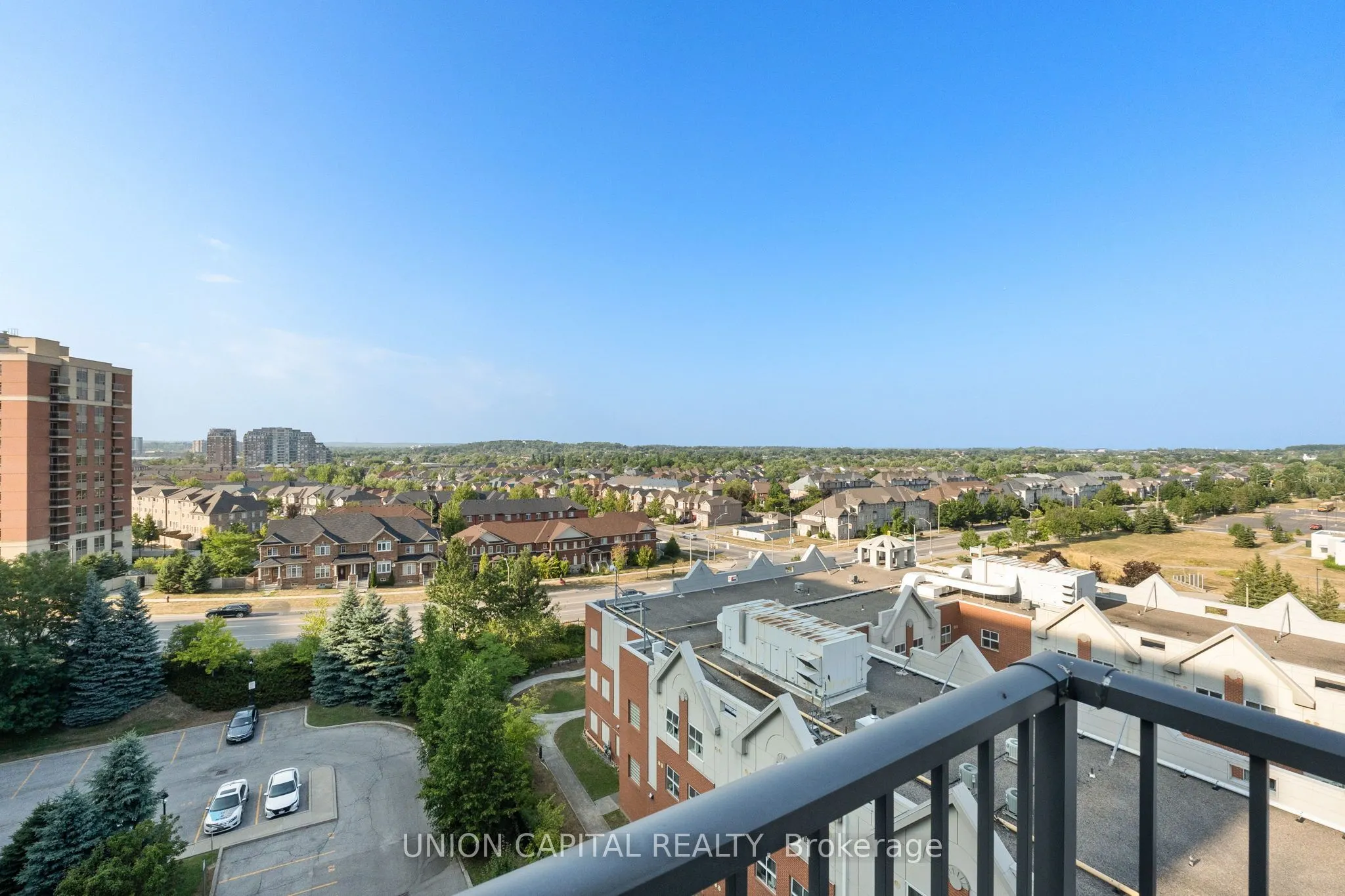 185 Oneida Crescent, #1017