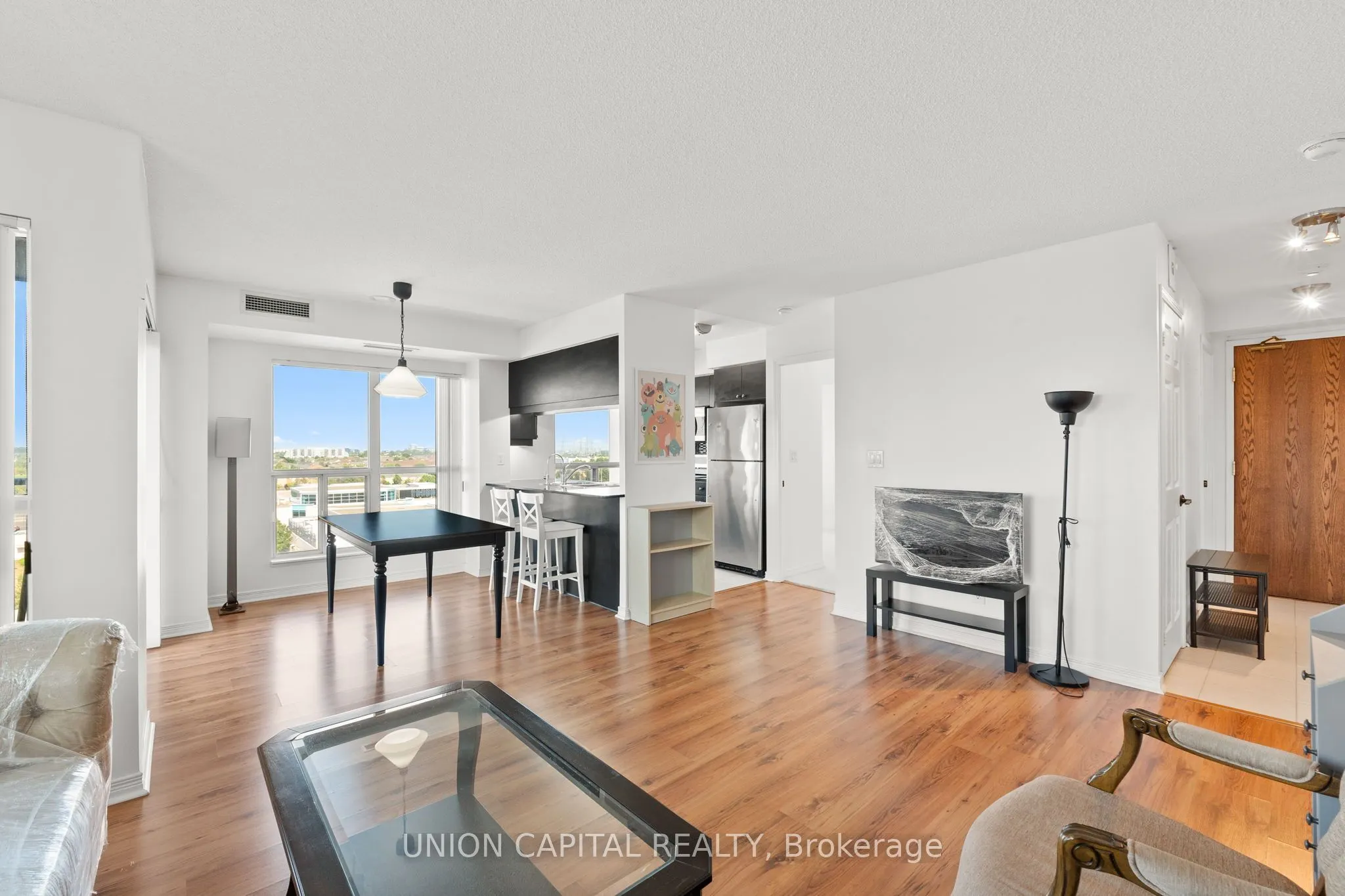 185 Oneida Crescent, #1017