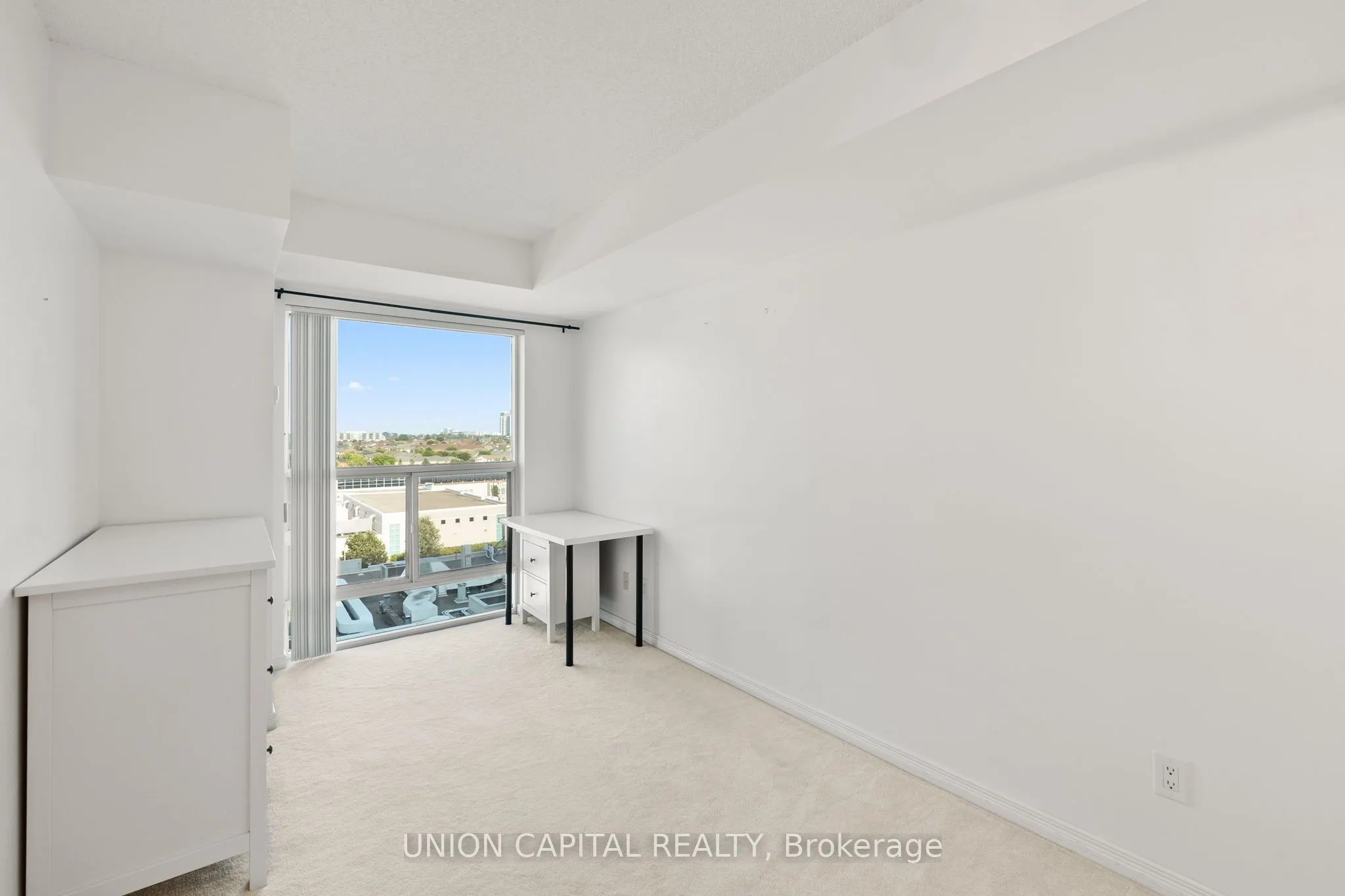 185 Oneida Crescent, #1017
