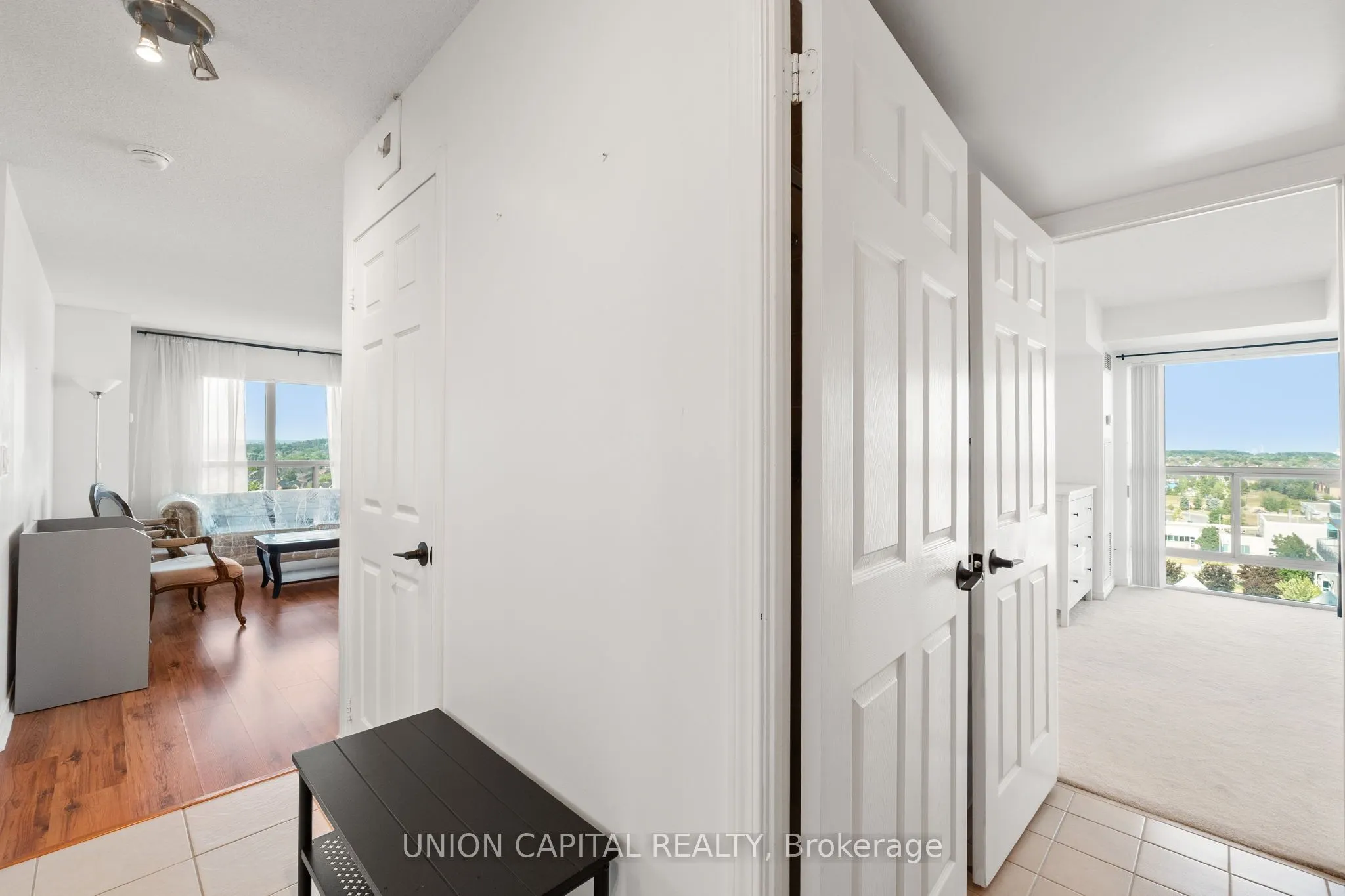 185 Oneida Crescent, #1017