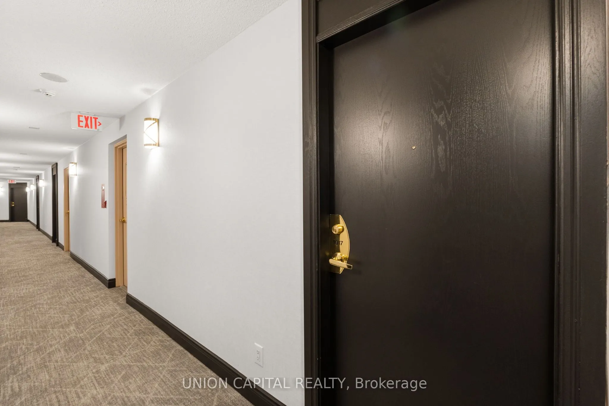 185 Oneida Crescent, #1017