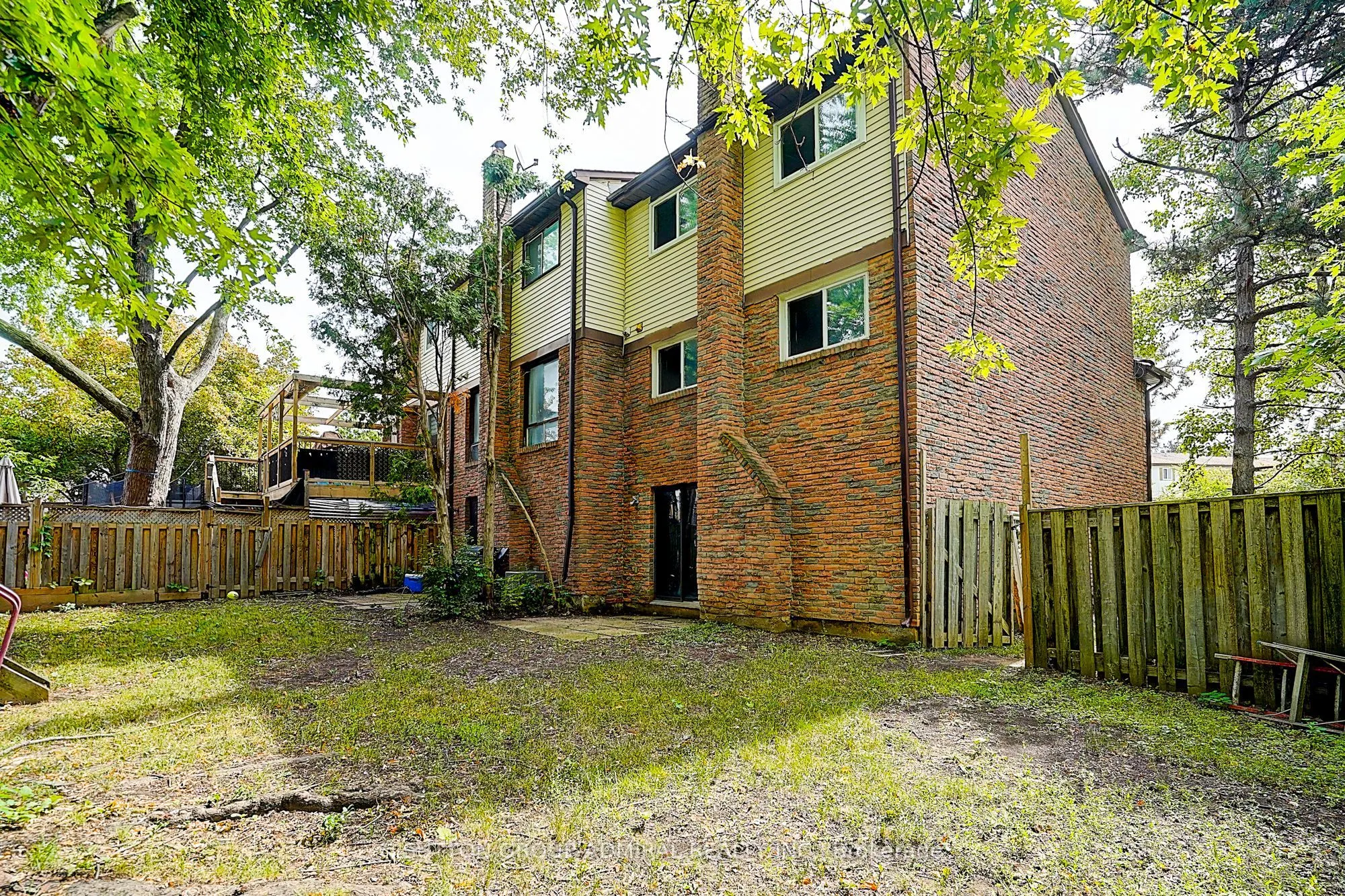 50 Dana Crescent