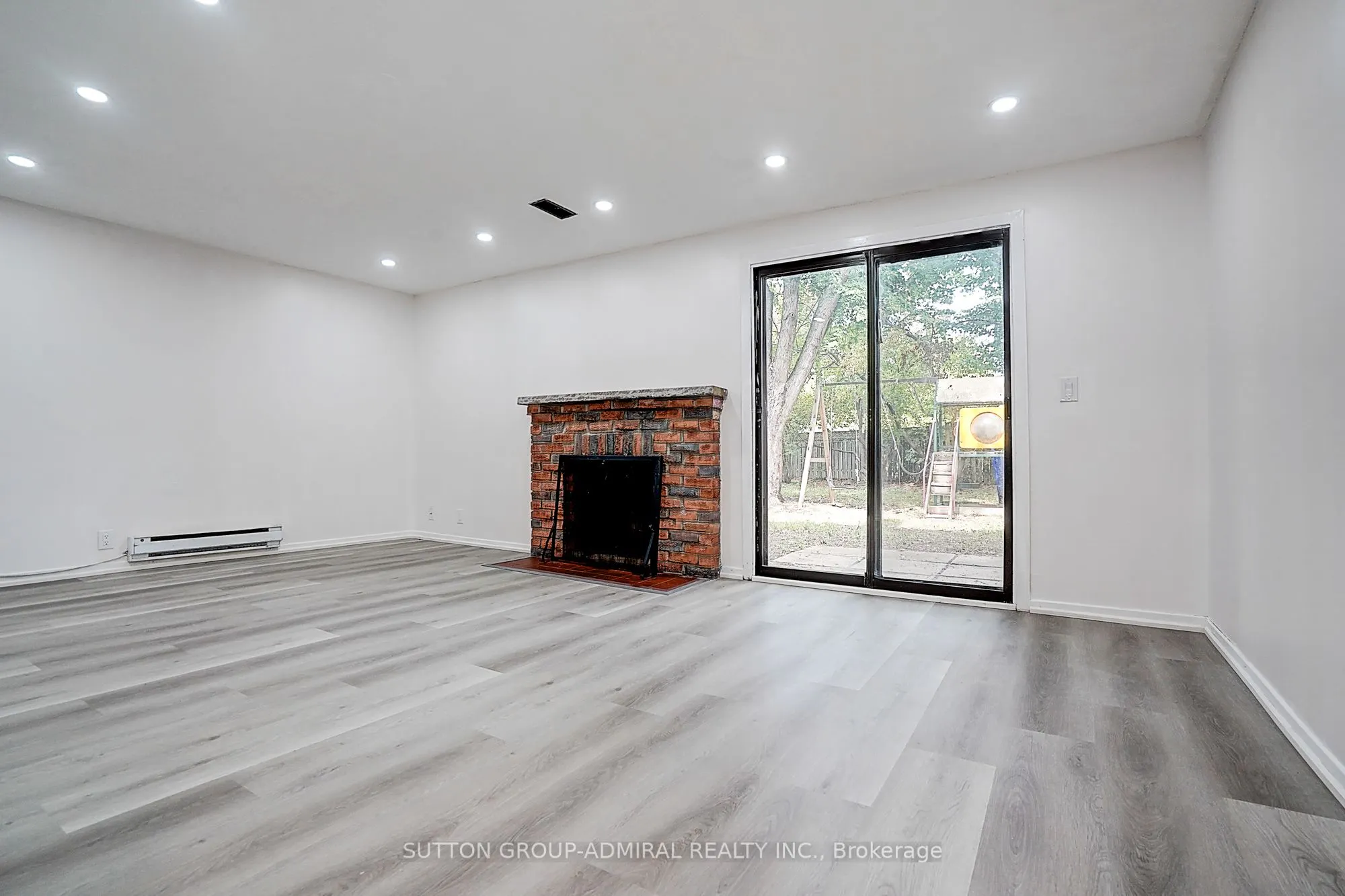 50 Dana Crescent