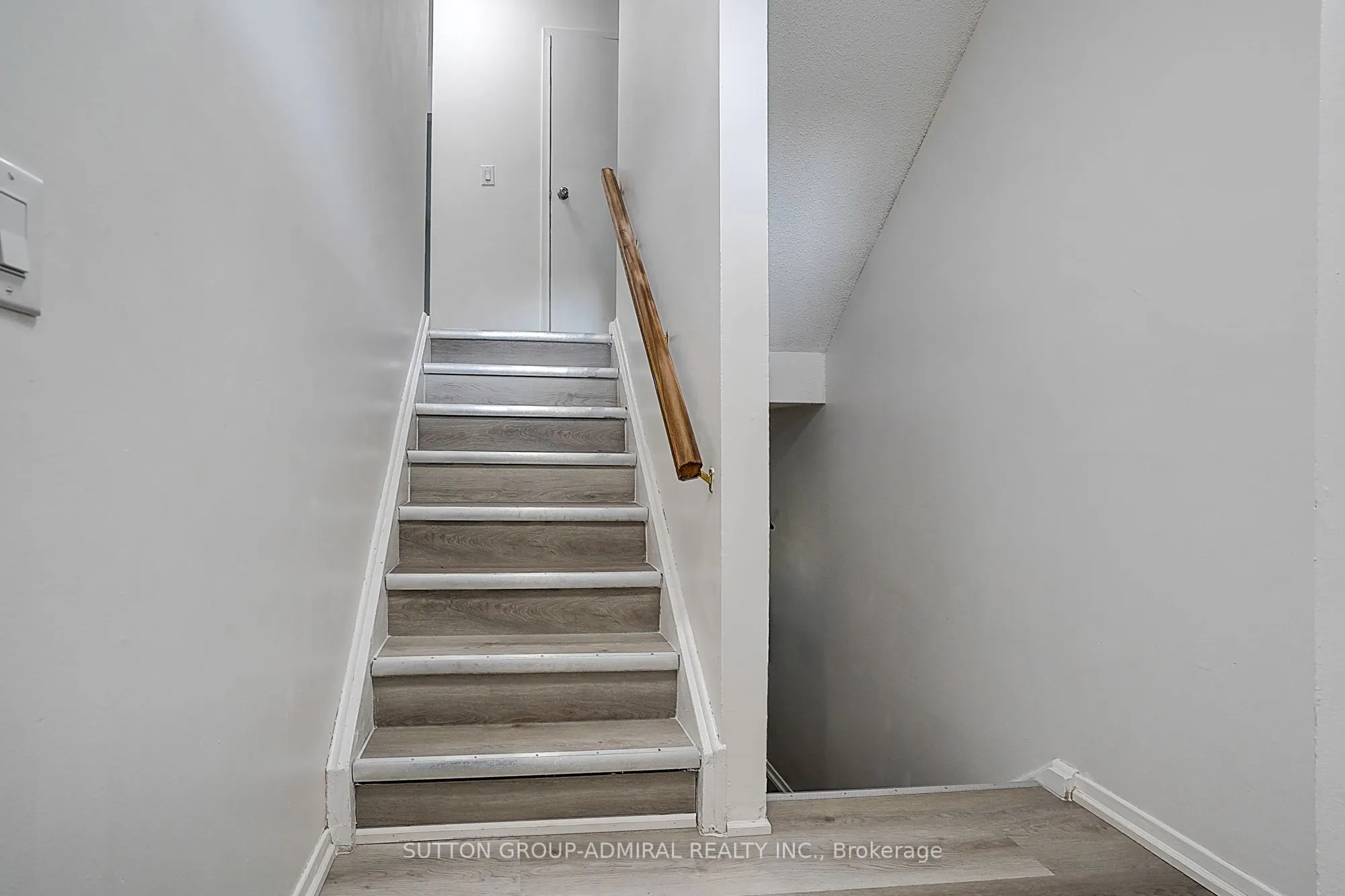 50 Dana Crescent