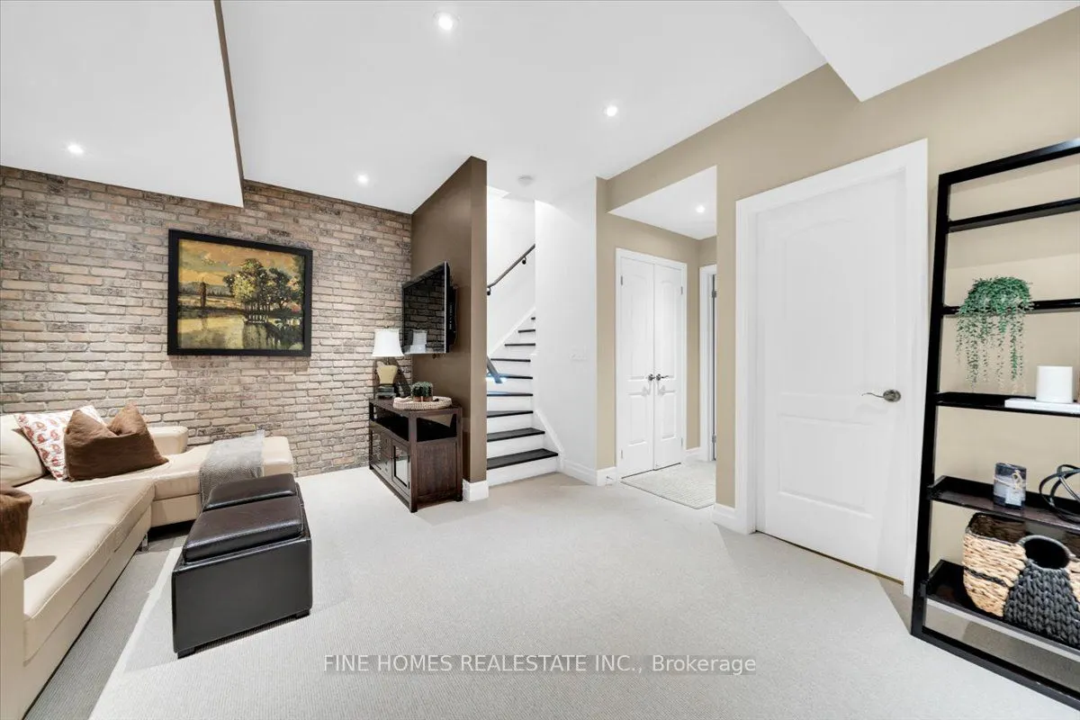 80 North Park Road, #6