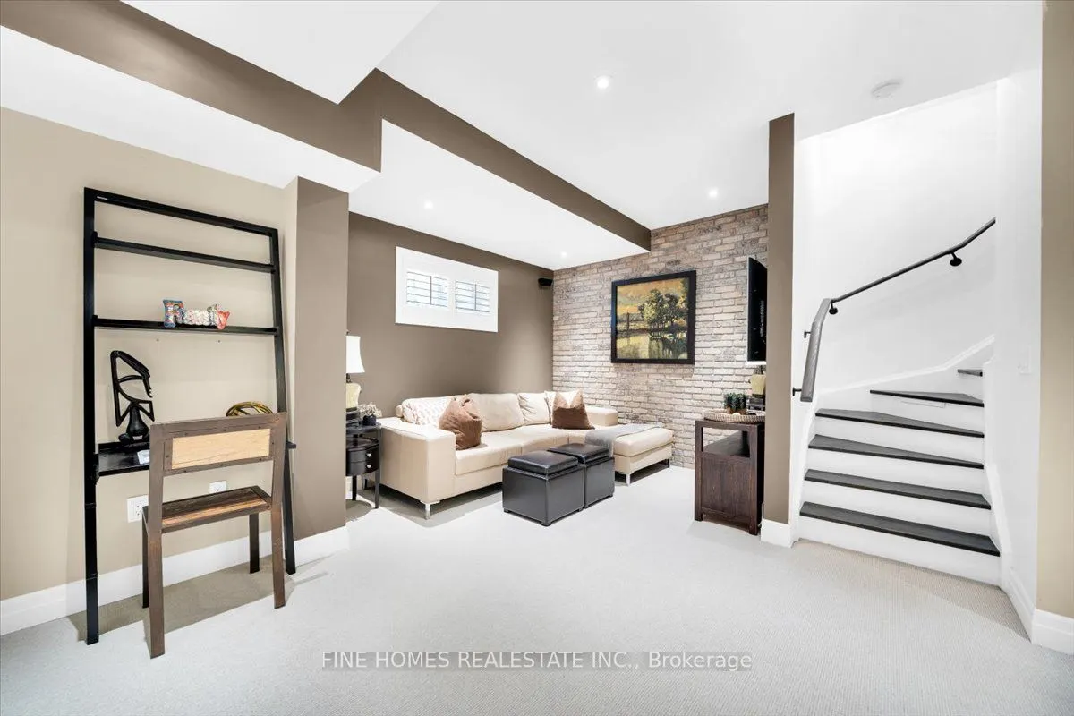 80 North Park Road, #6