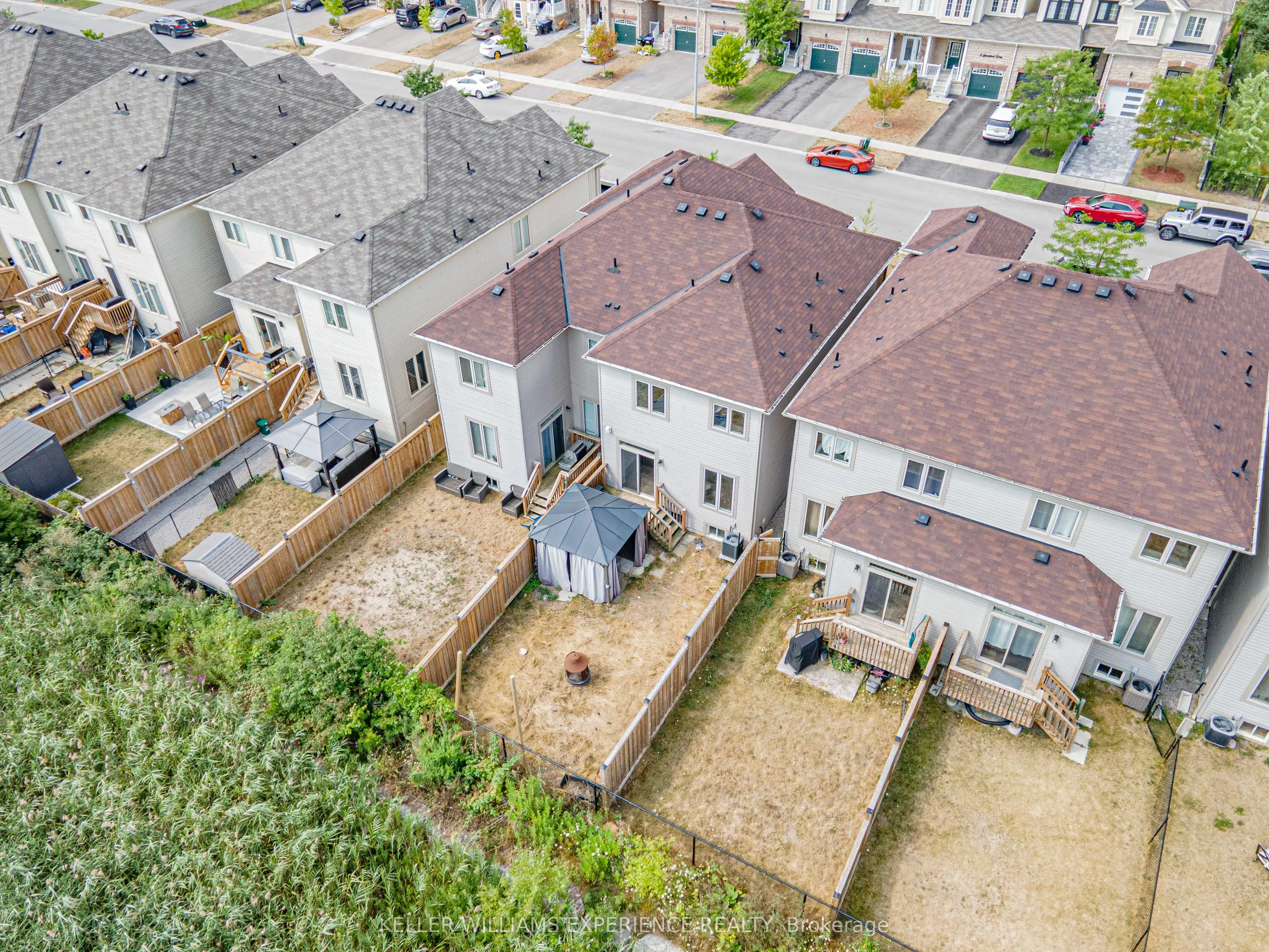 9 GREENWOOD Drive