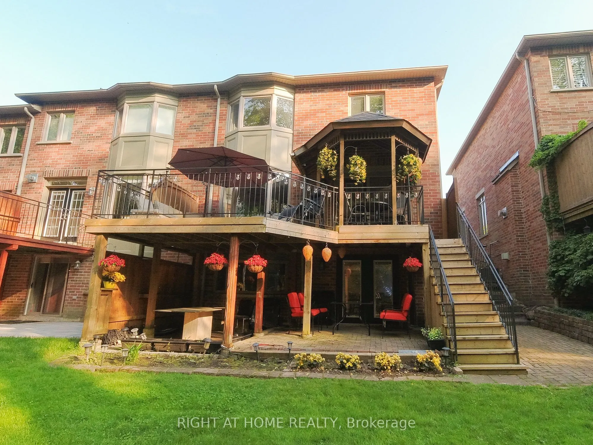 95 Westbury Court