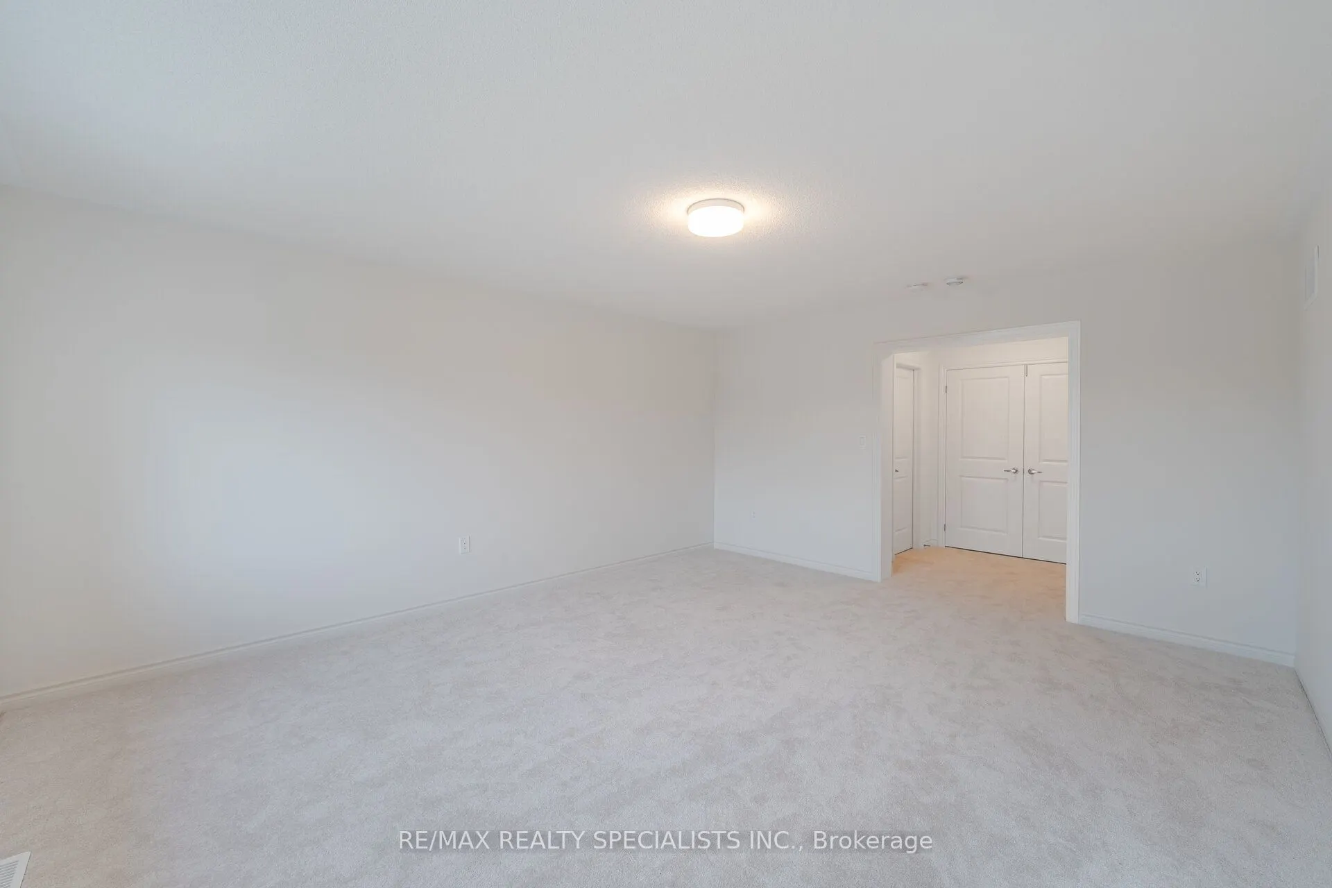 46 Sparrow Way