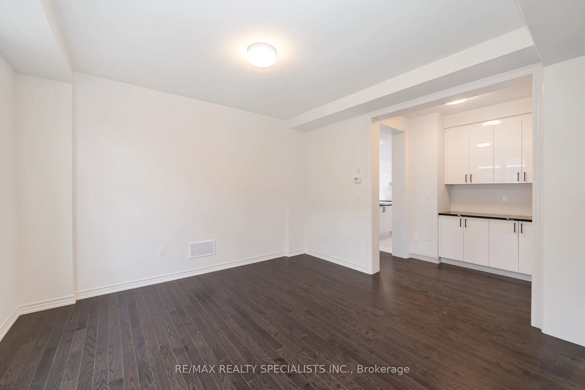 46 Sparrow Way