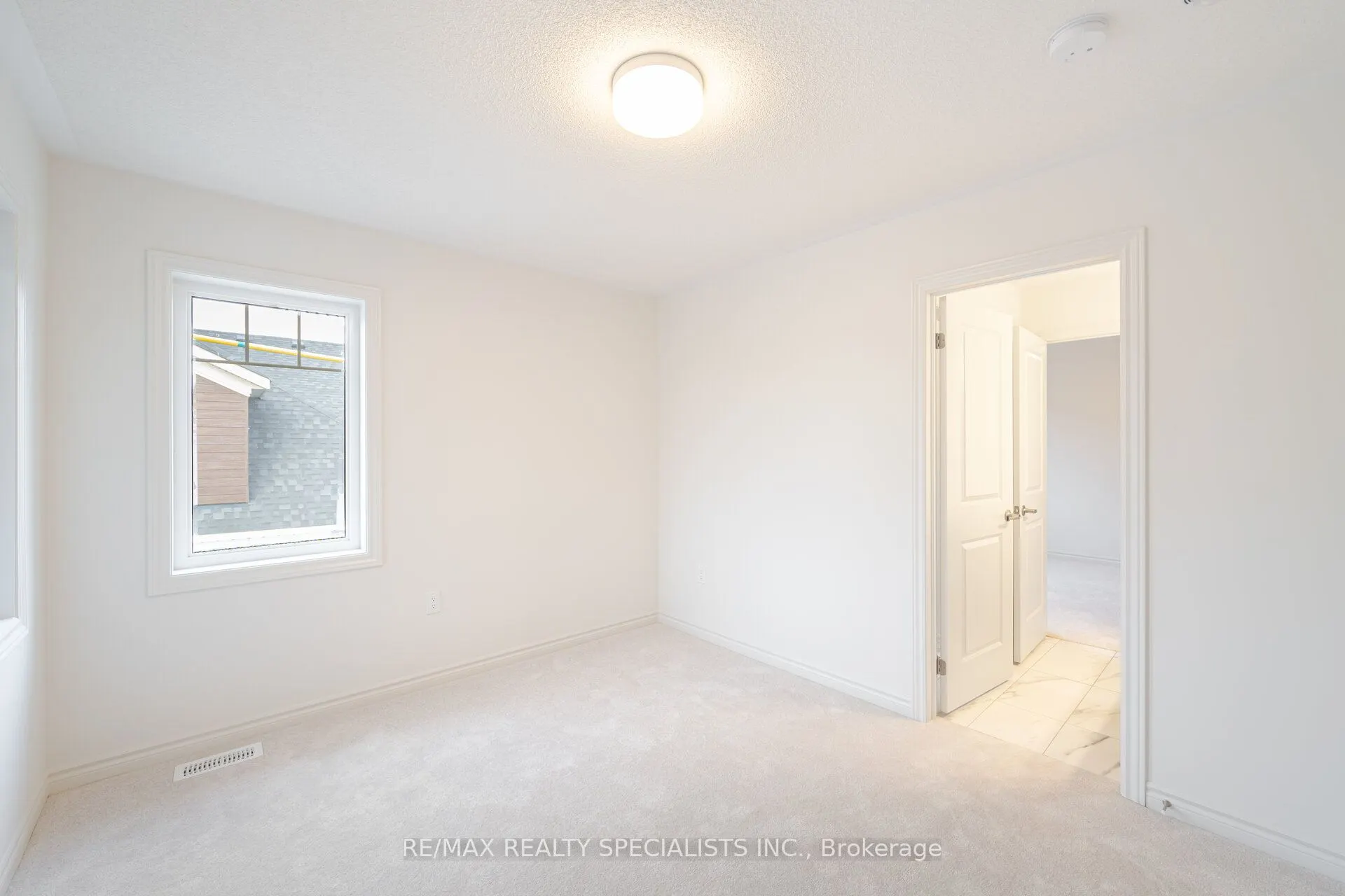 46 Sparrow Way