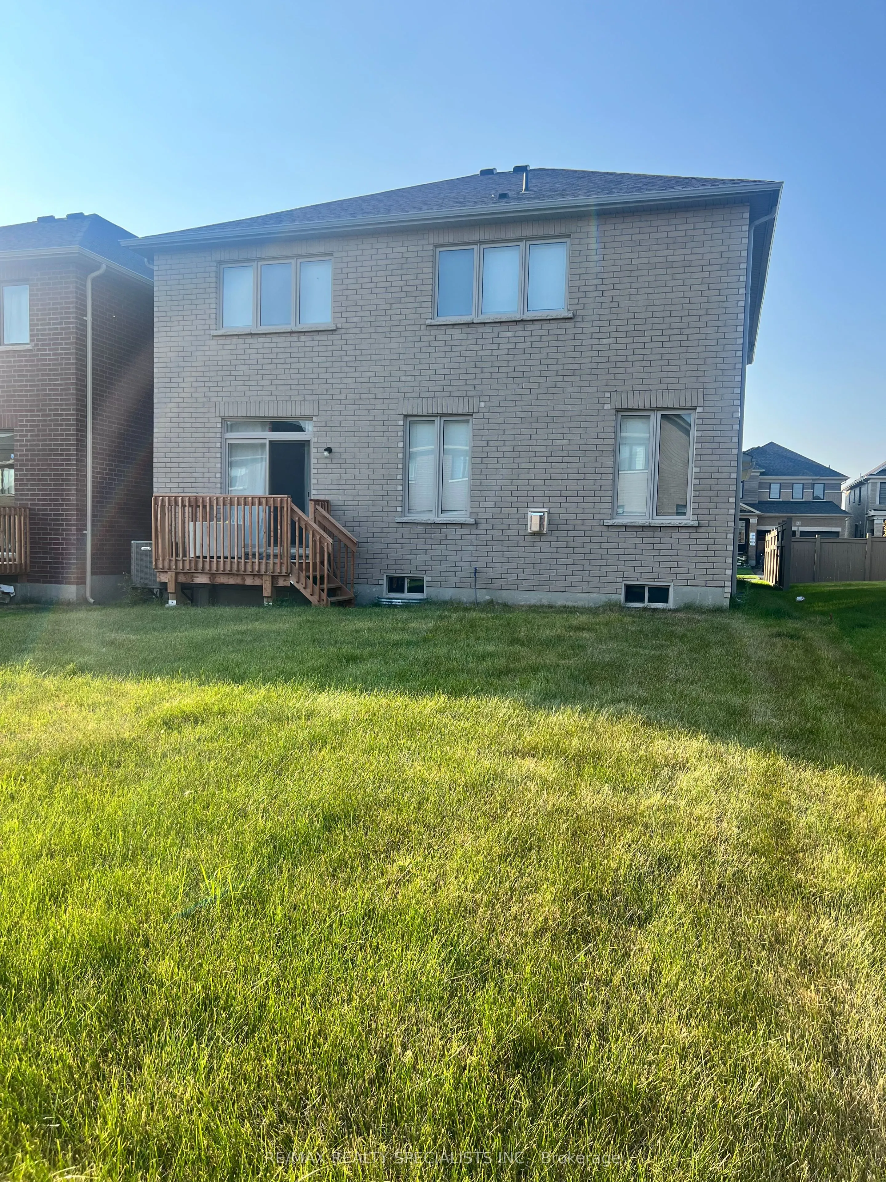 46 Sparrow Way