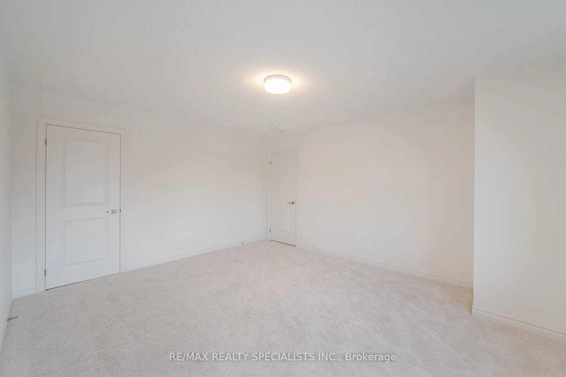 46 Sparrow Way