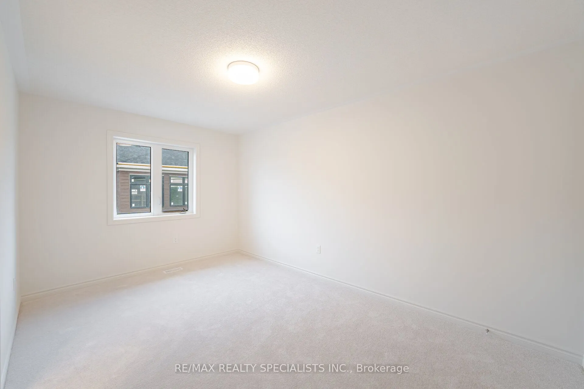 46 Sparrow Way