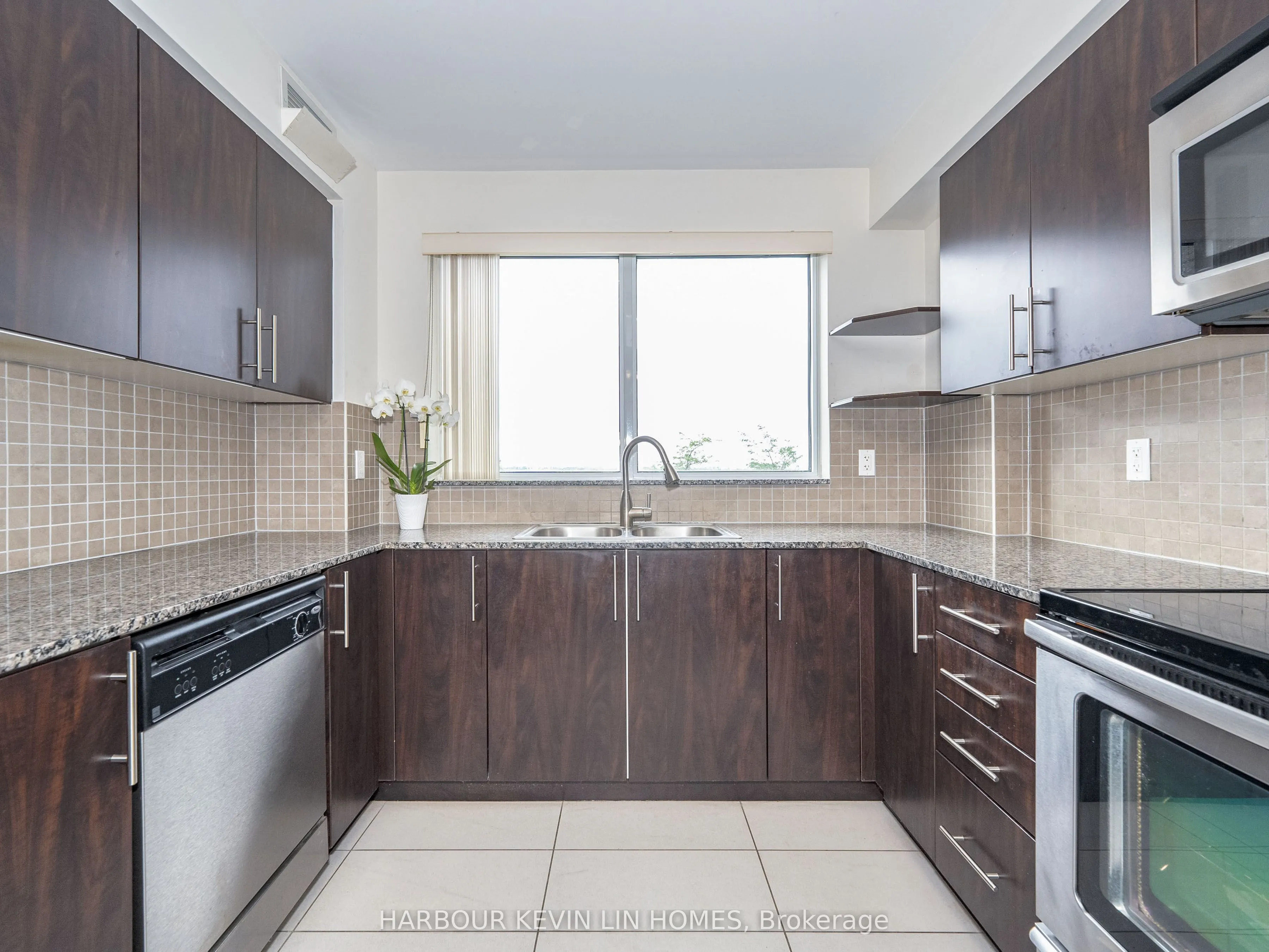 60 South Town Centre Boulevard, #917