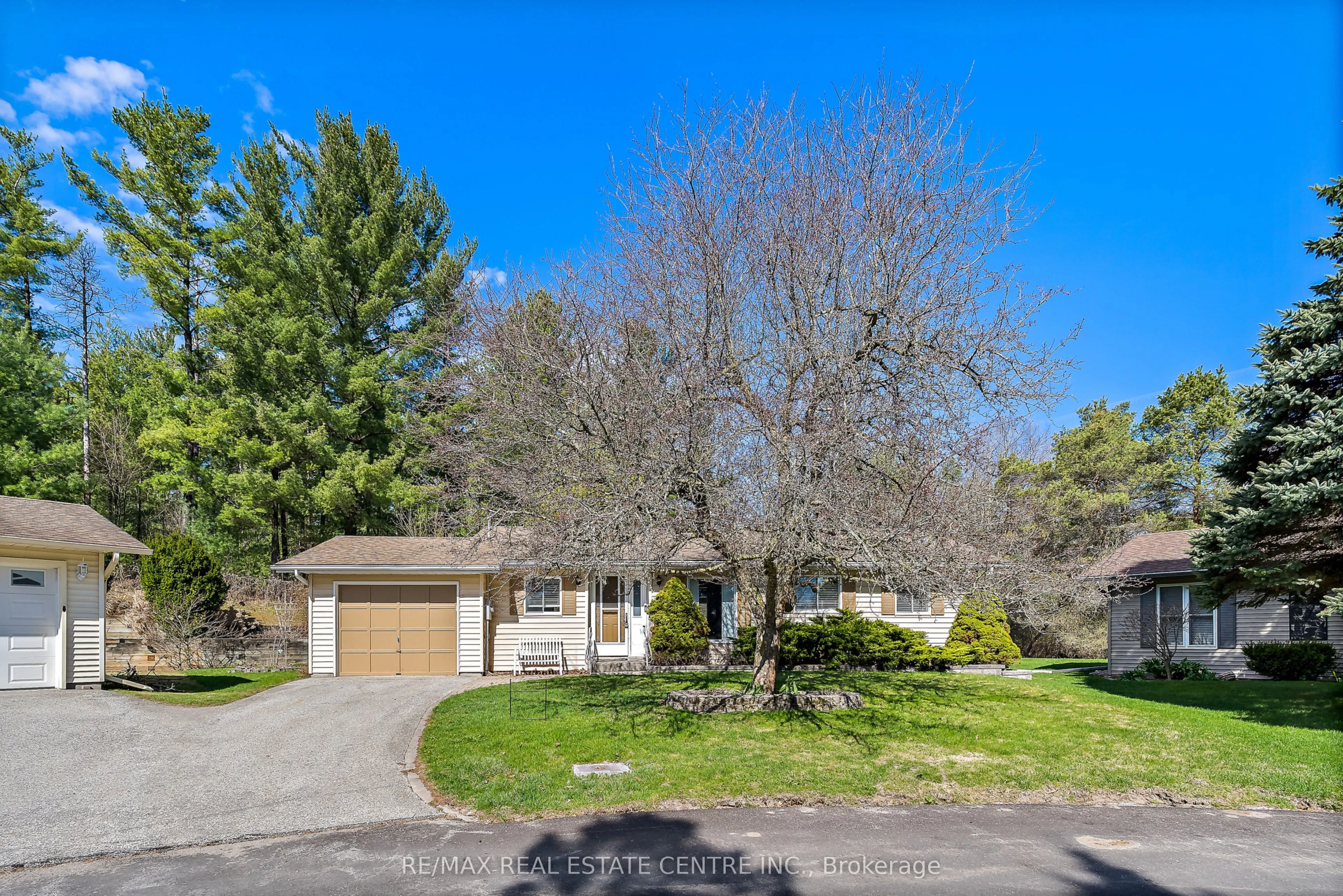 9 Balsam Court