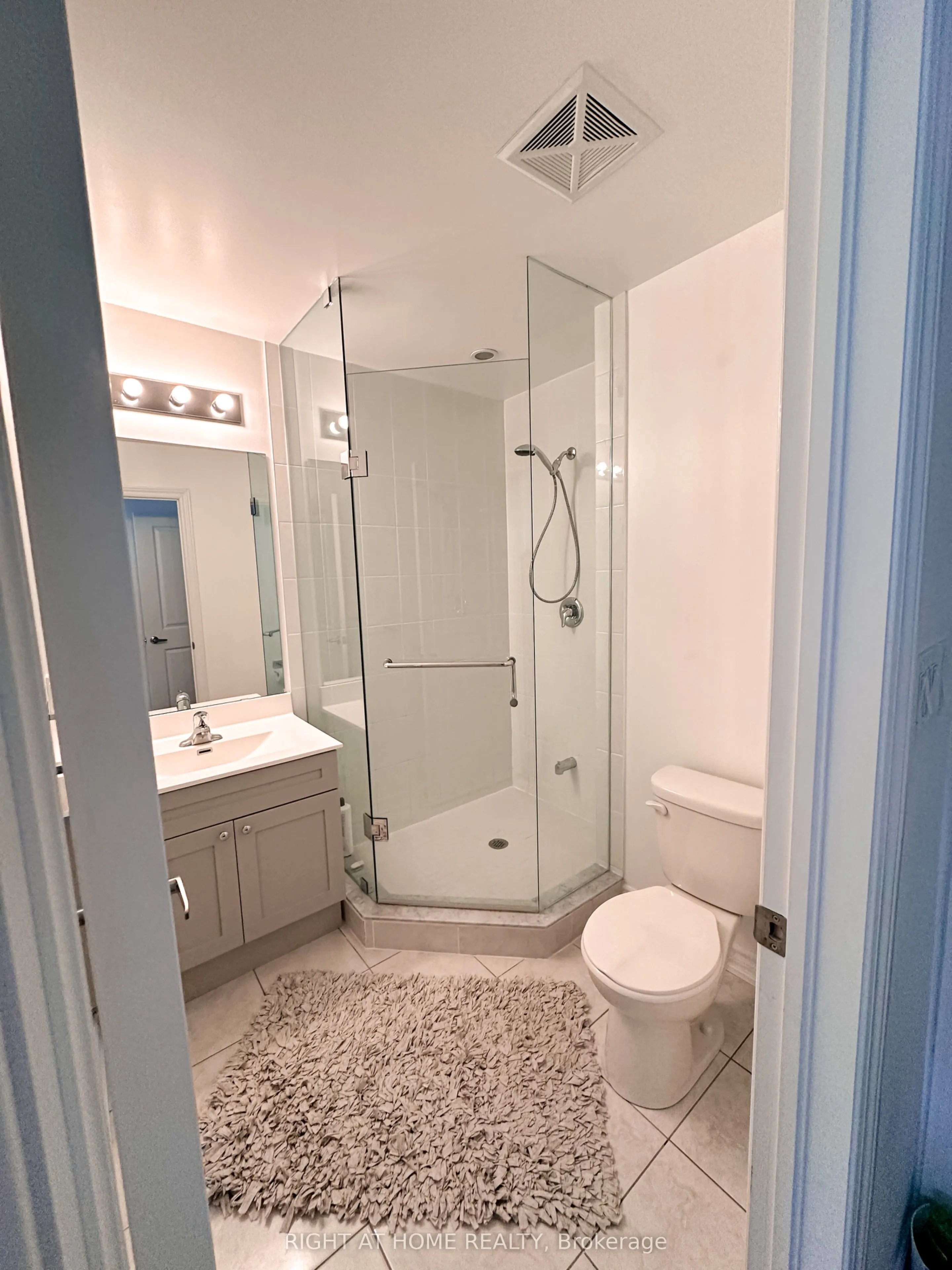 201 Pine Grove Road, #423