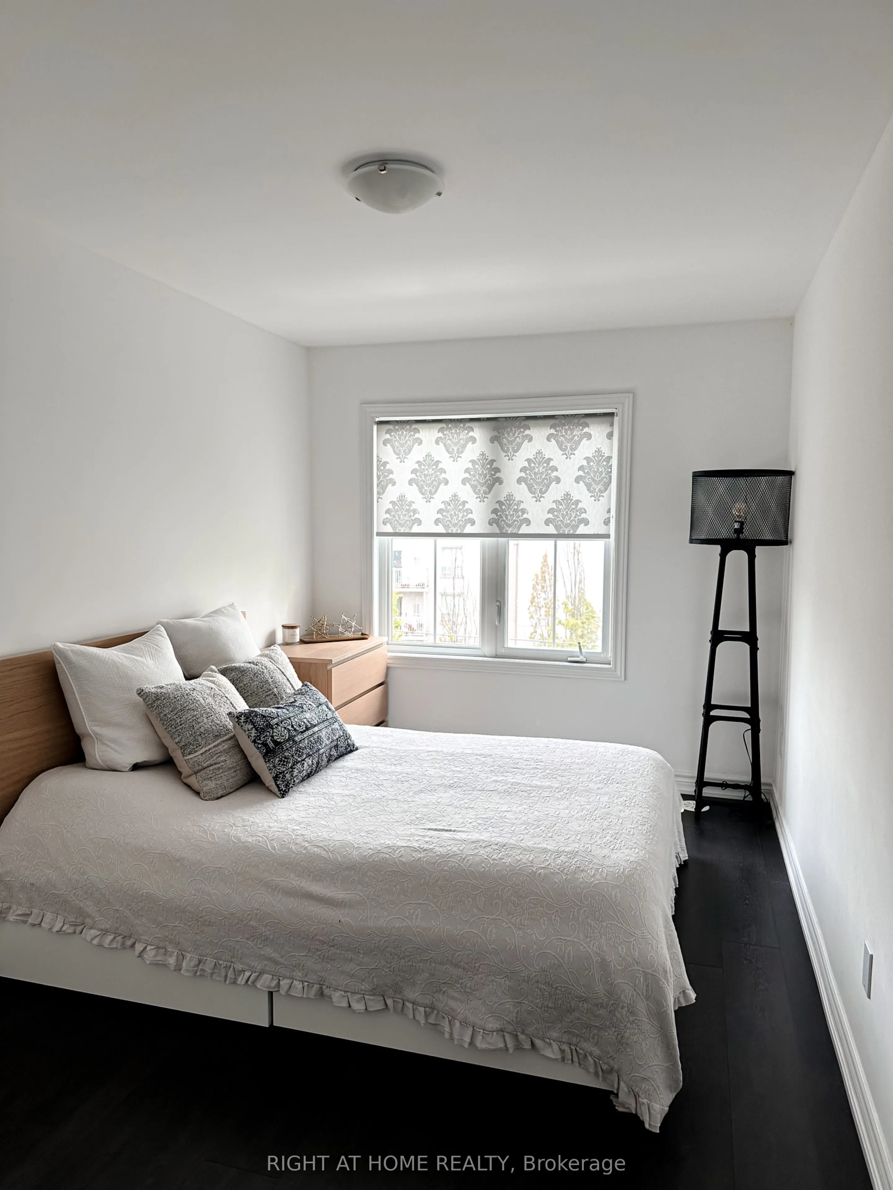 201 Pine Grove Road, #423