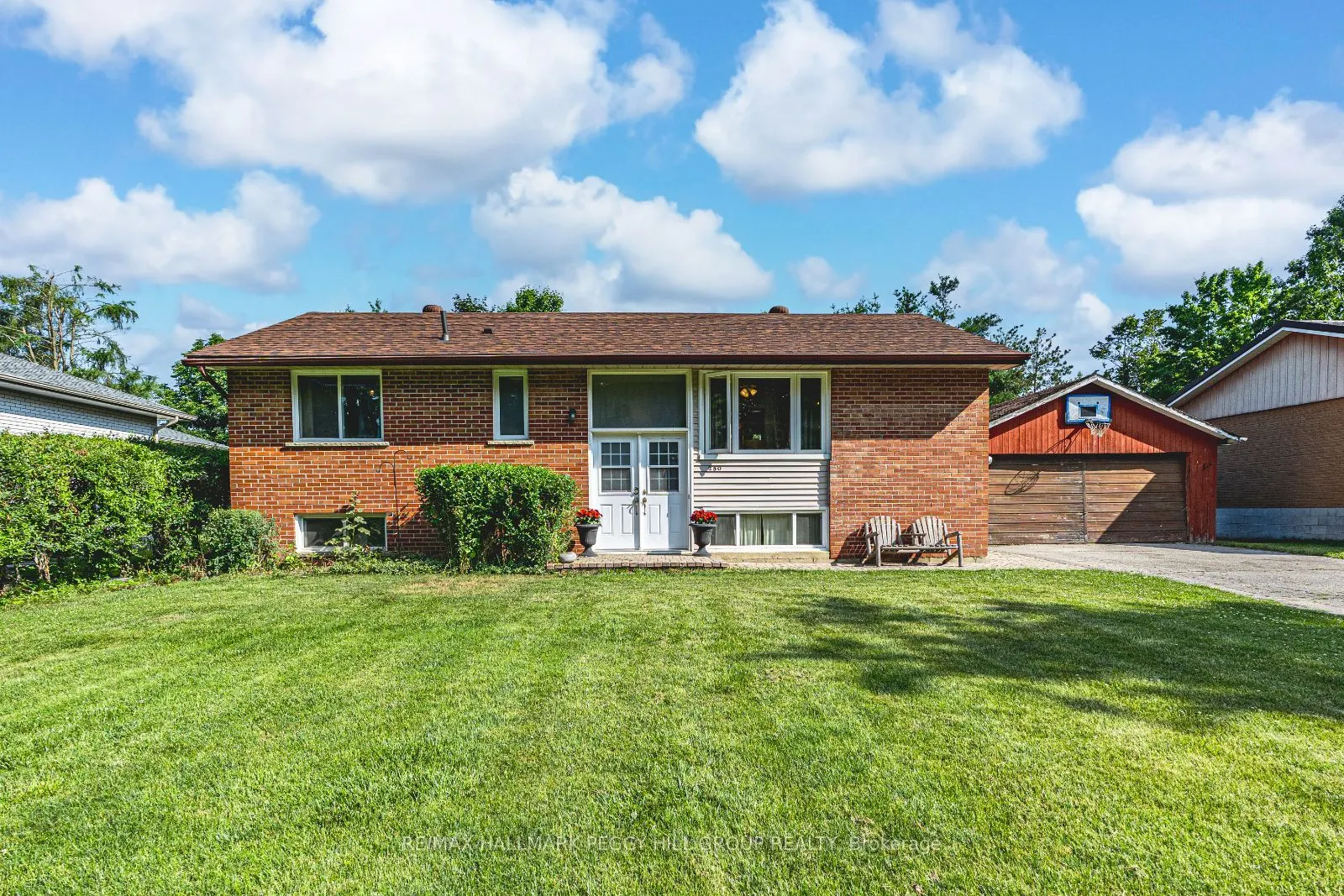 250 Sunnybrae Avenue
