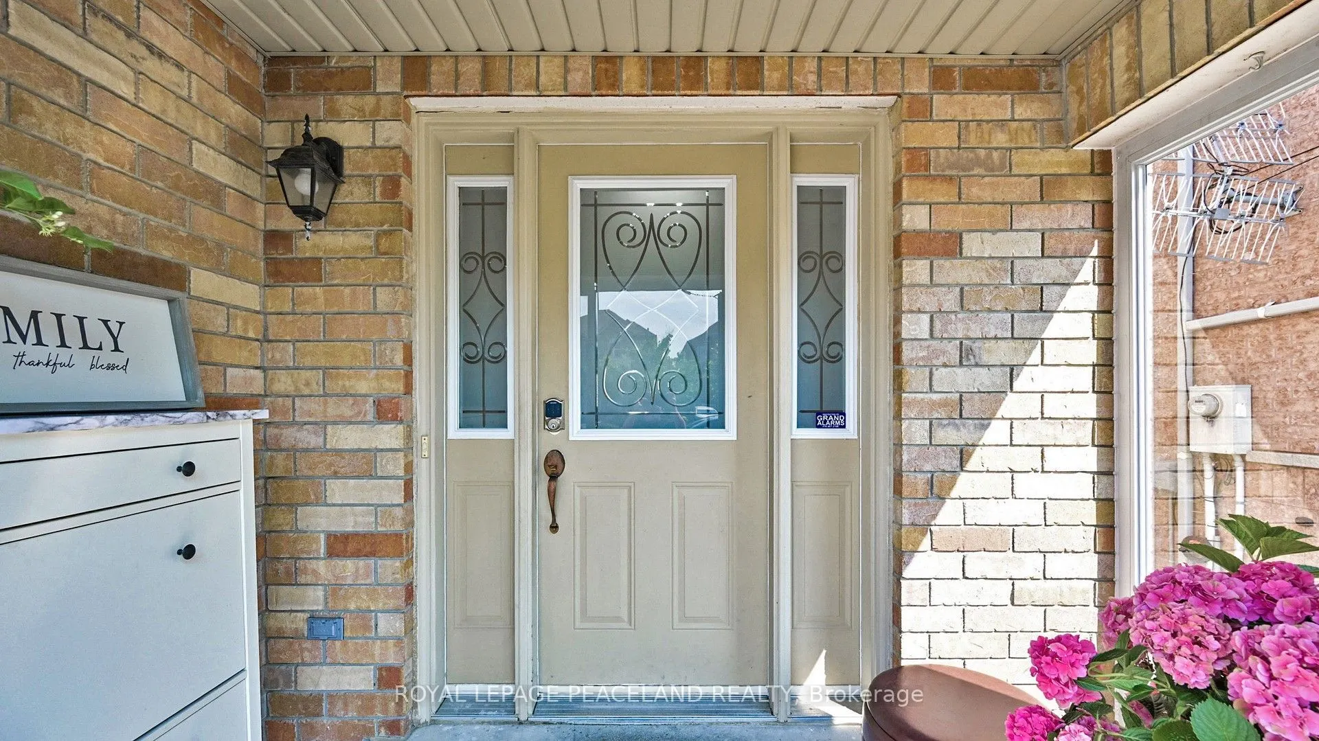16 Lealinds Road