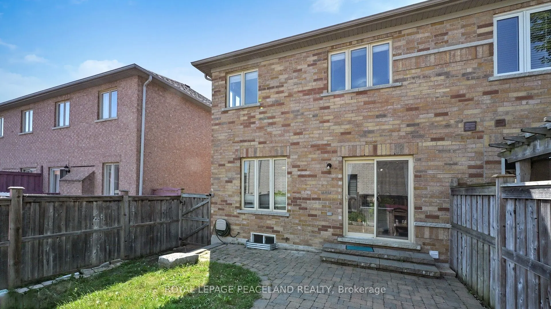 16 Lealinds Road