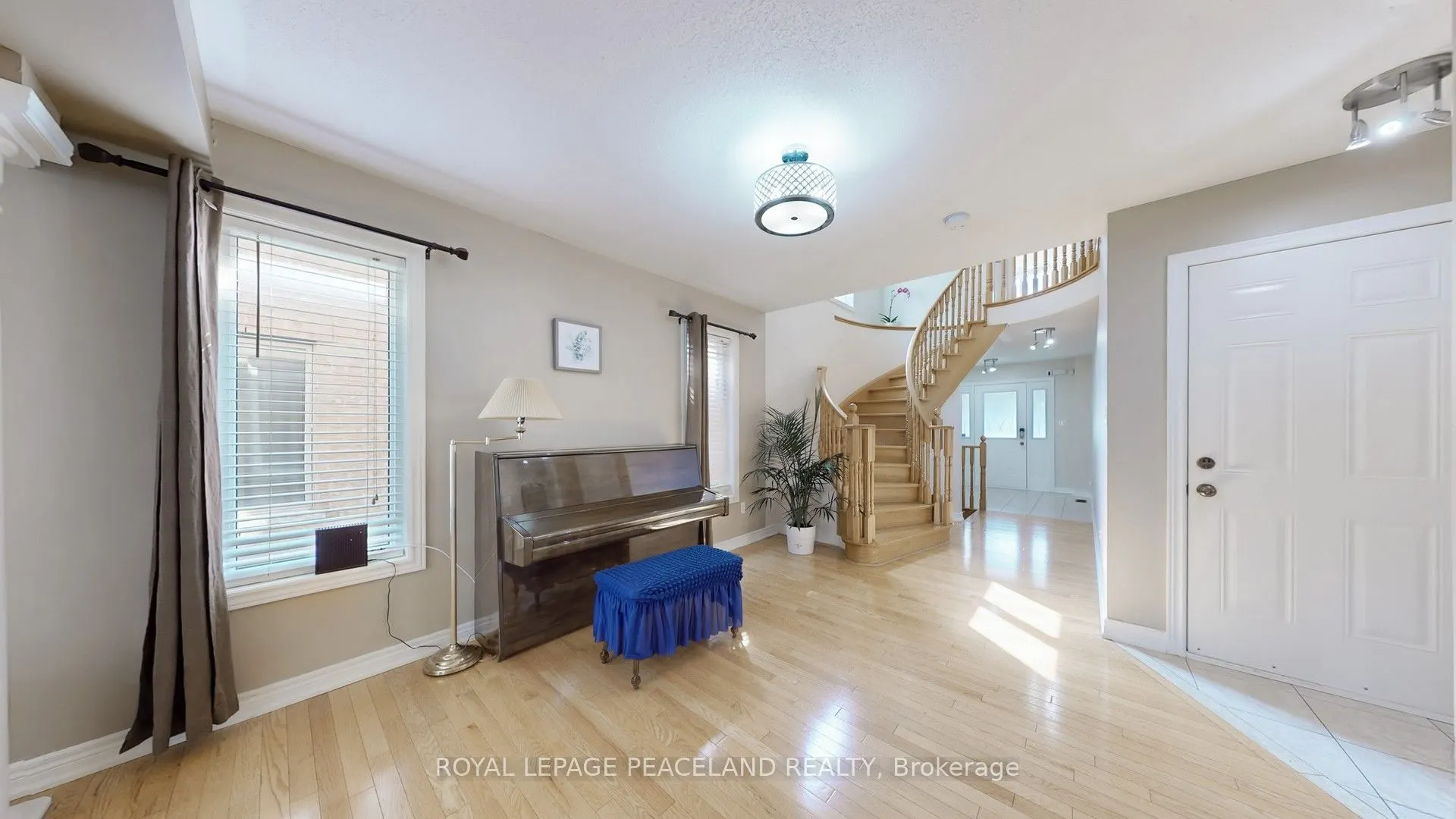 16 Lealinds Road