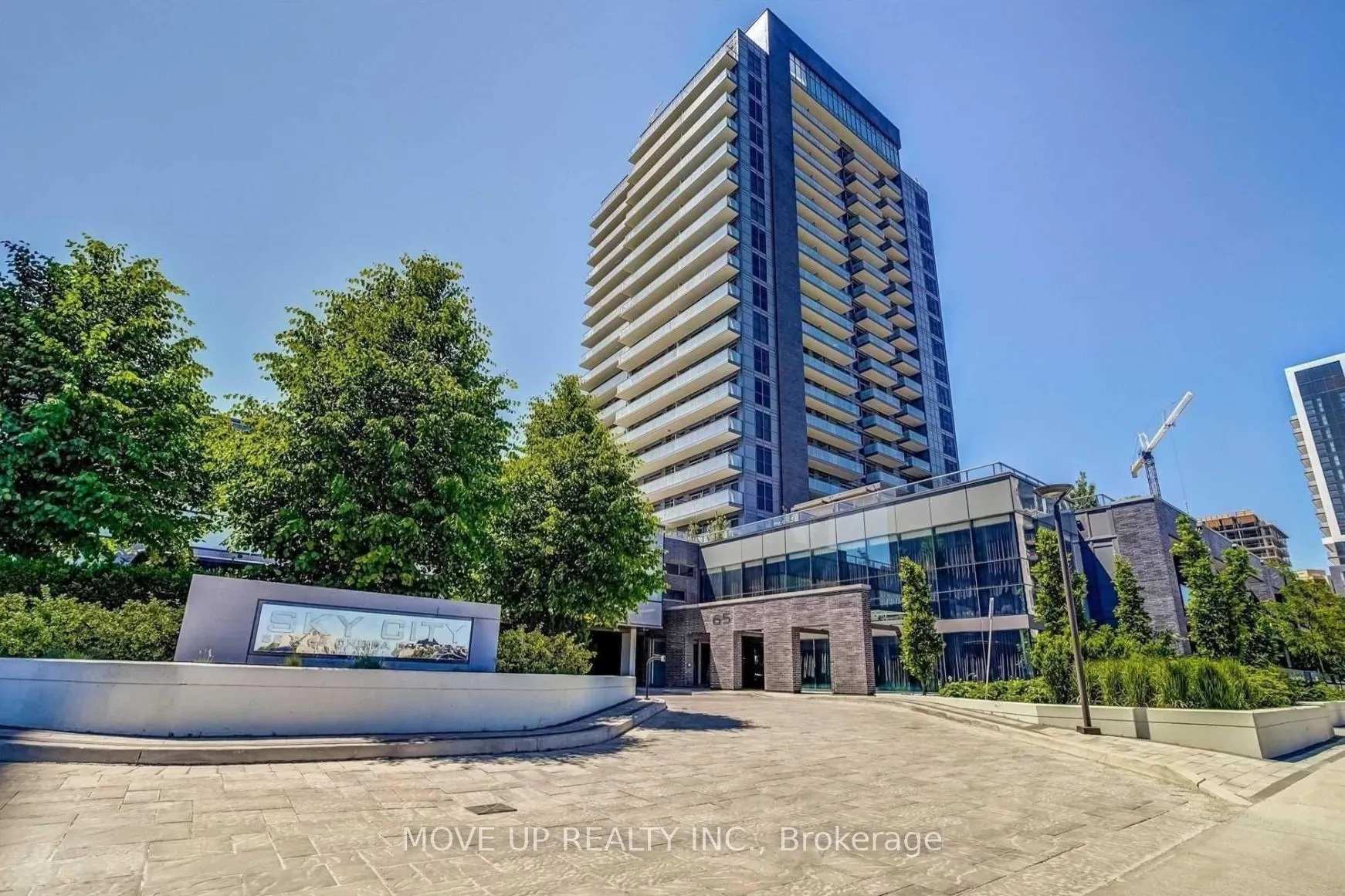 65 Oneida Crescent, #1007