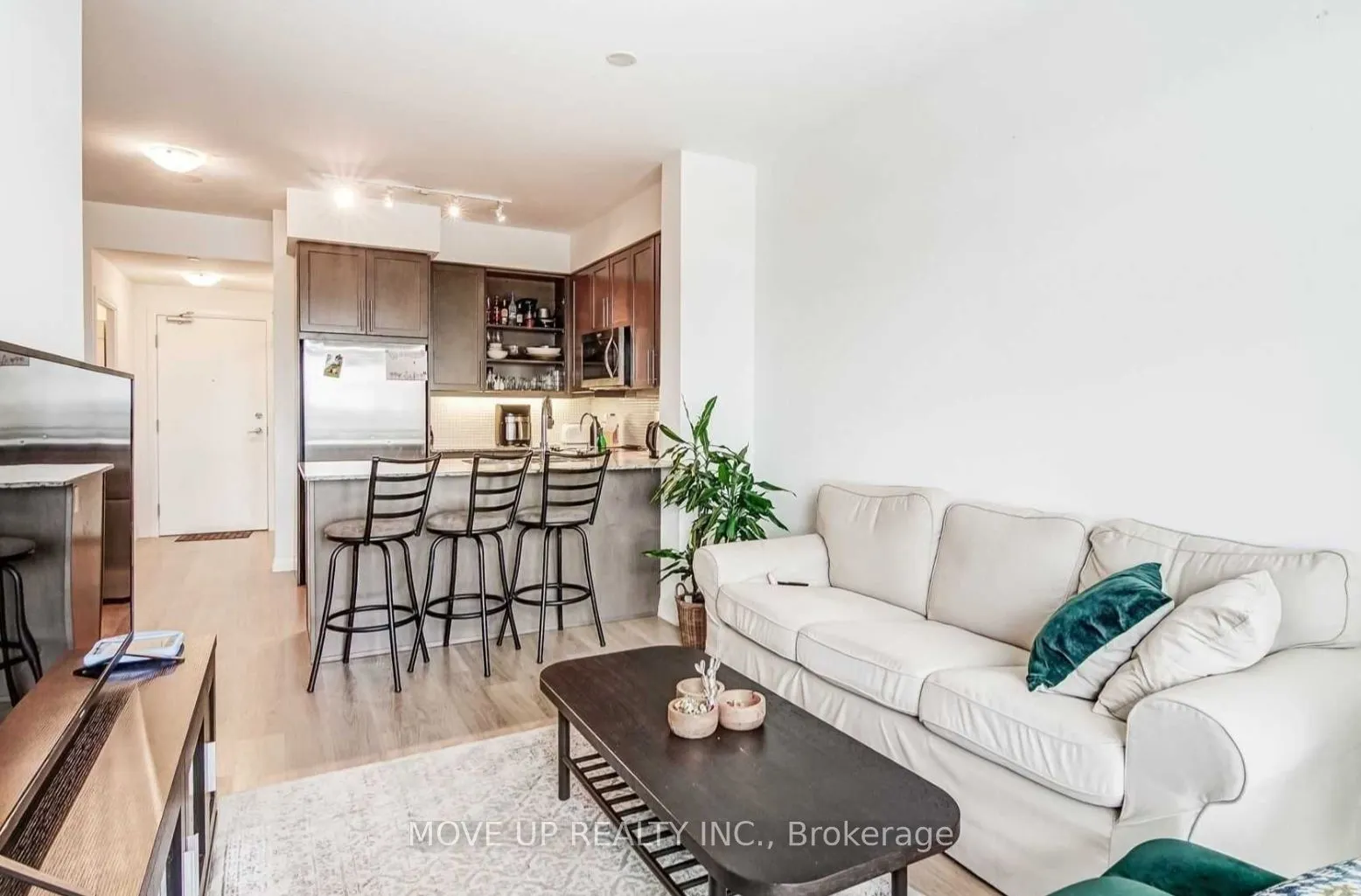 65 Oneida Crescent, #1007