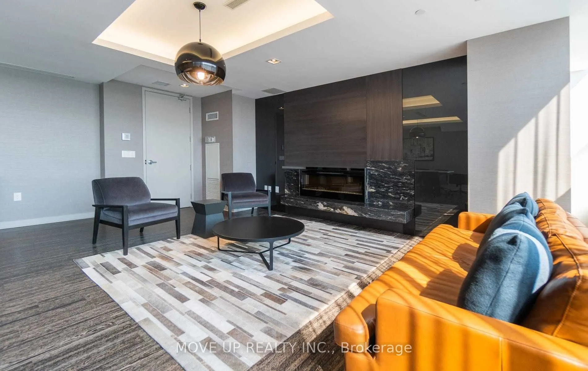 65 Oneida Crescent, #1007