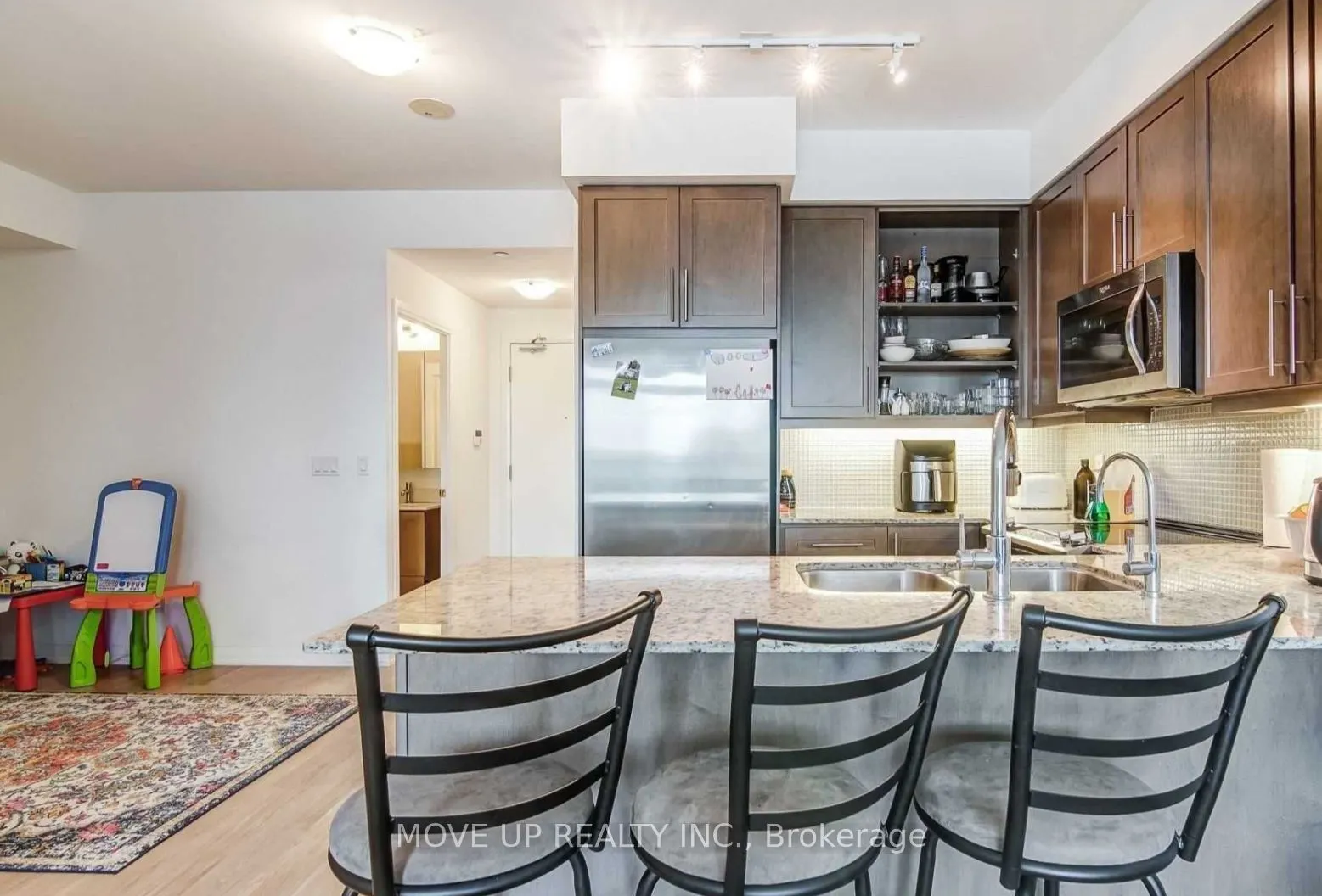65 Oneida Crescent, #1007
