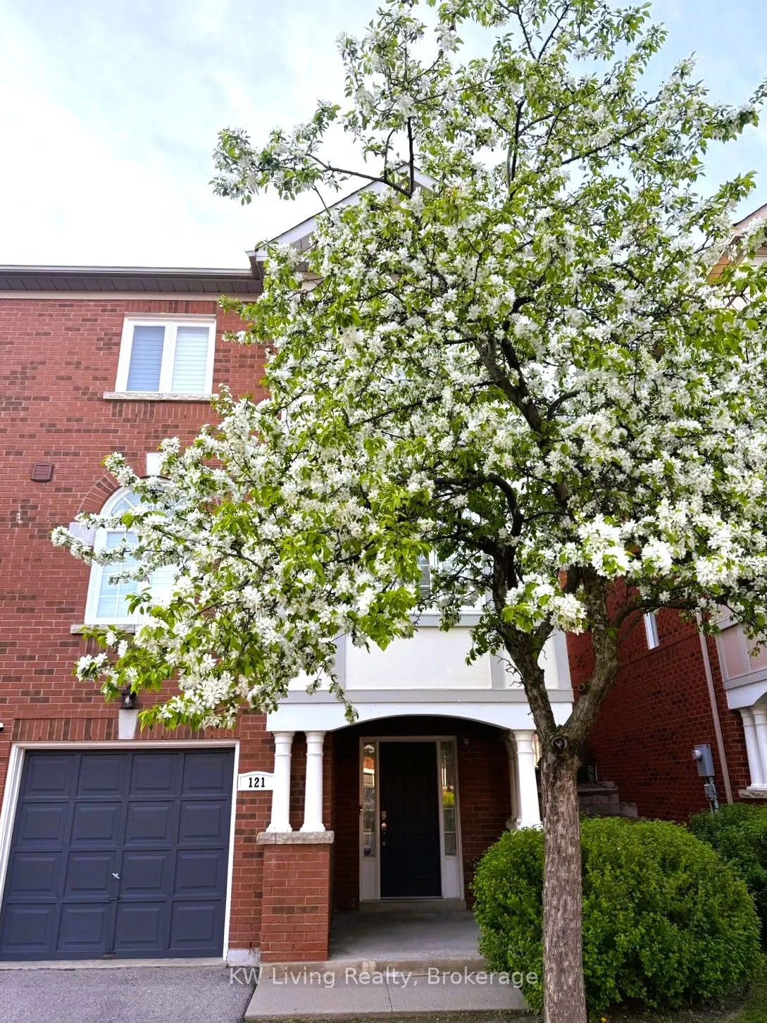 190 Harding Boulevard W, #121