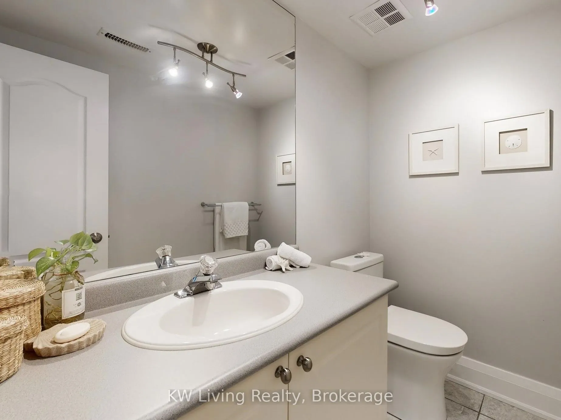 190 Harding Boulevard W, #121