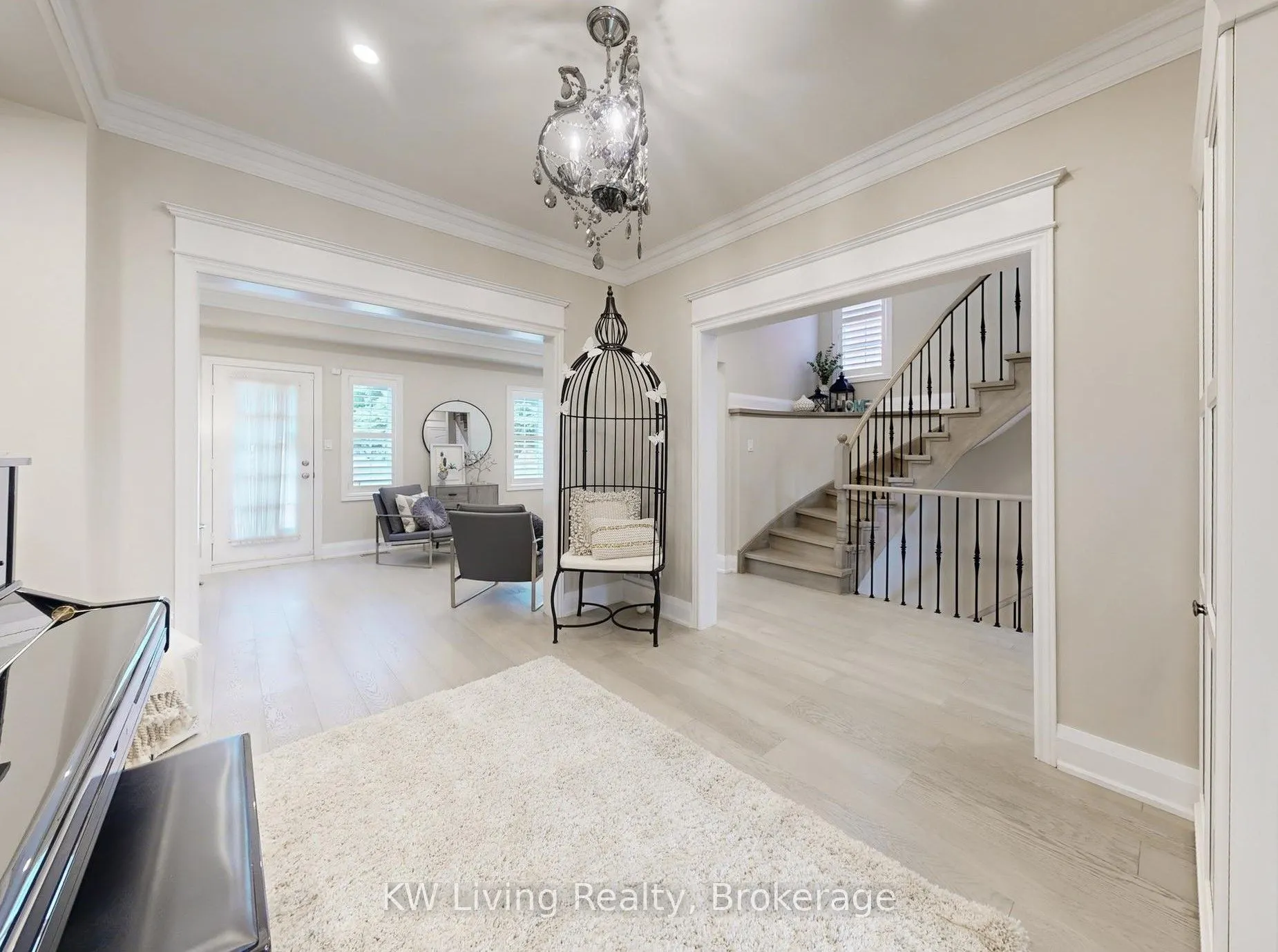 190 Harding Boulevard W, #121
