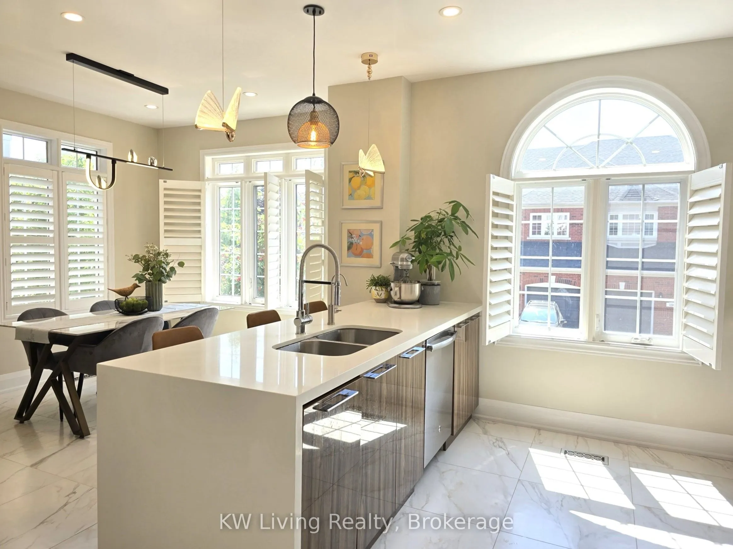 190 Harding Boulevard W, #121