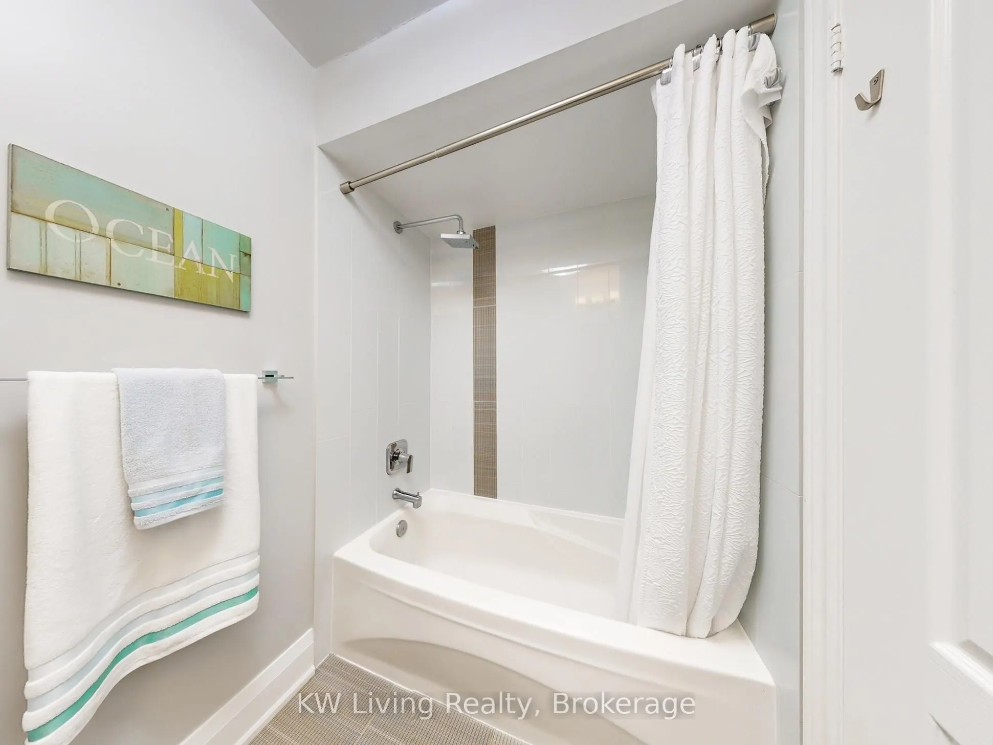 190 Harding Boulevard W, #121