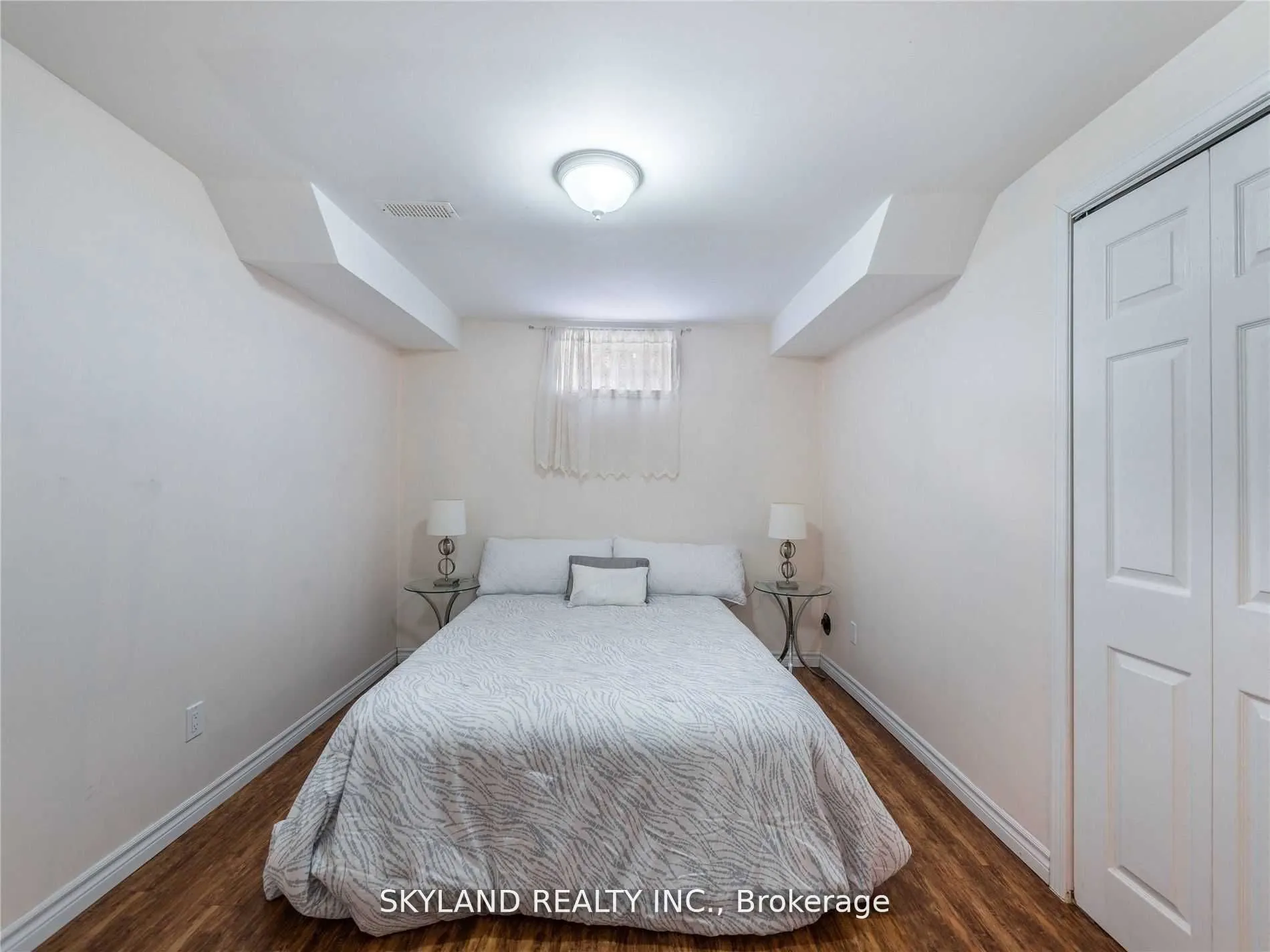 384 Spruce Grove Crescent, #Bsmt