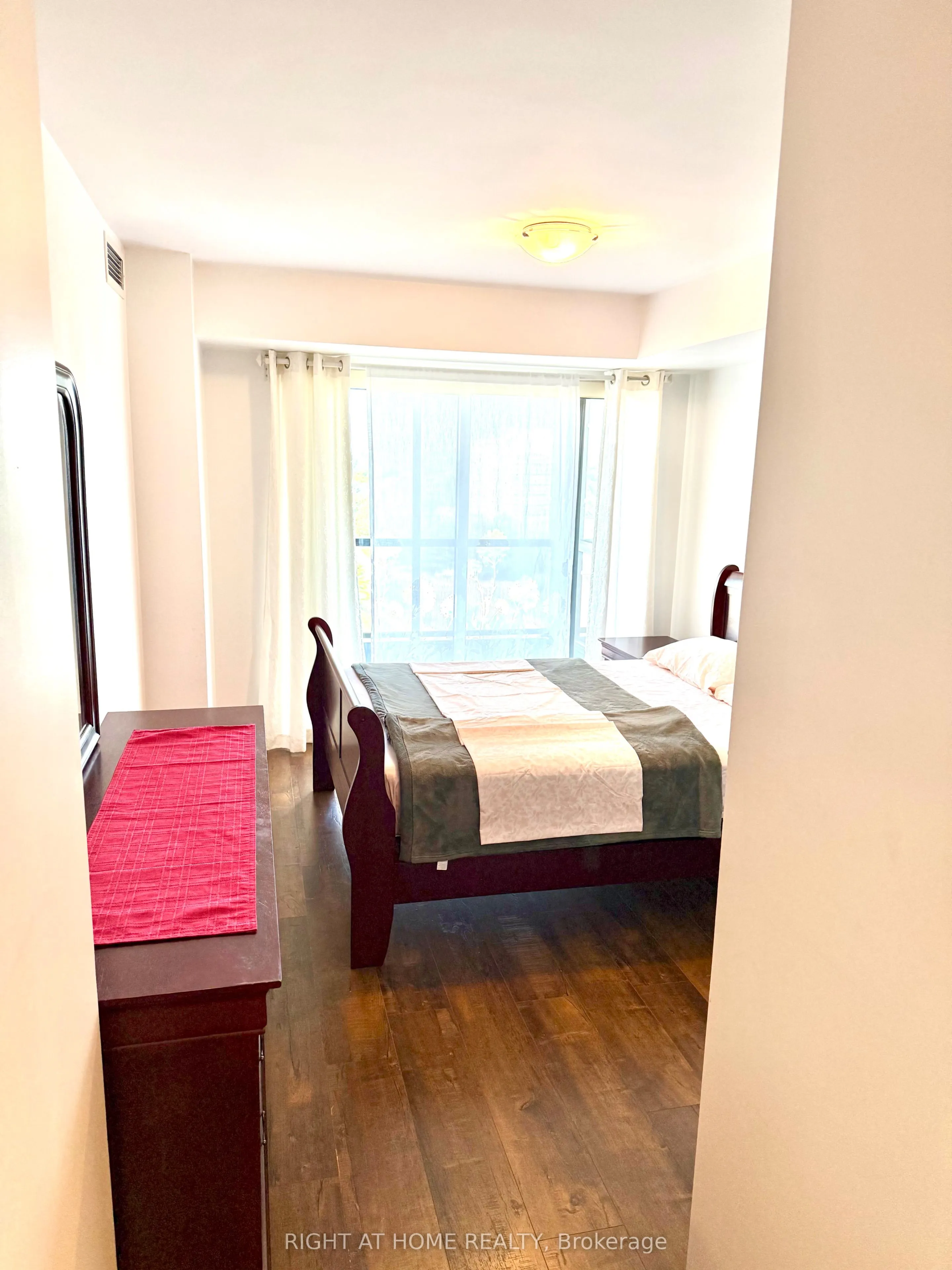 18 Harding Boulevard, #926