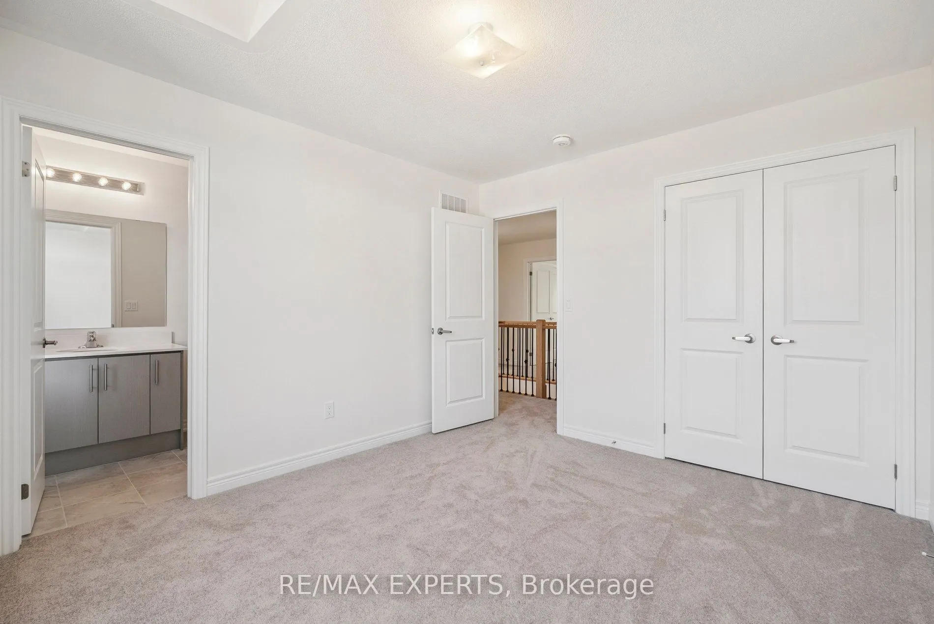 1430 Davis Loop Circle