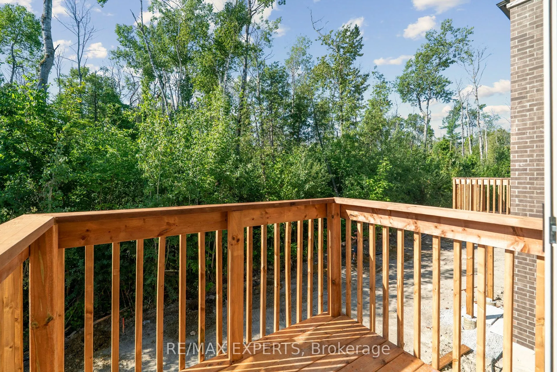 1430 Davis Loop Circle