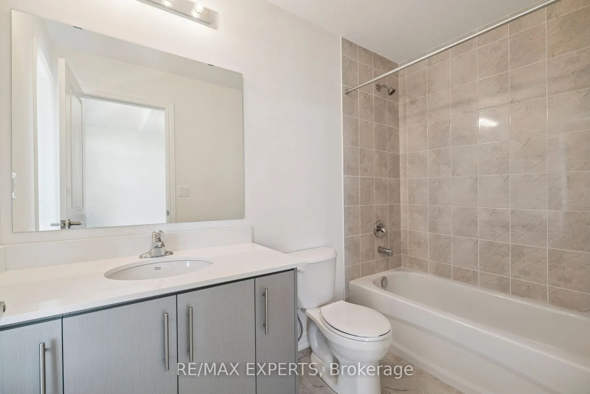 1430 Davis Loop Circle