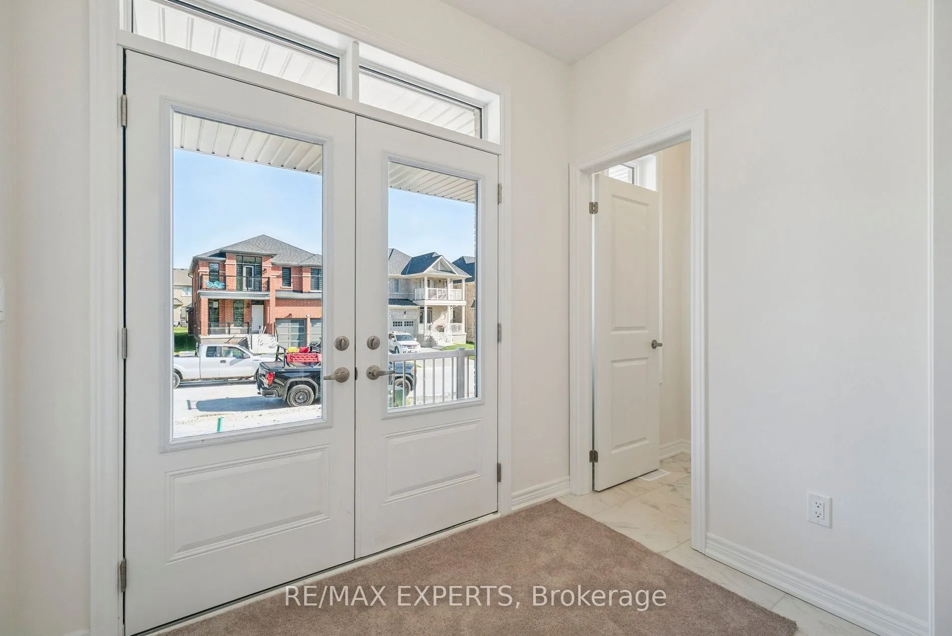 1430 Davis Loop Circle