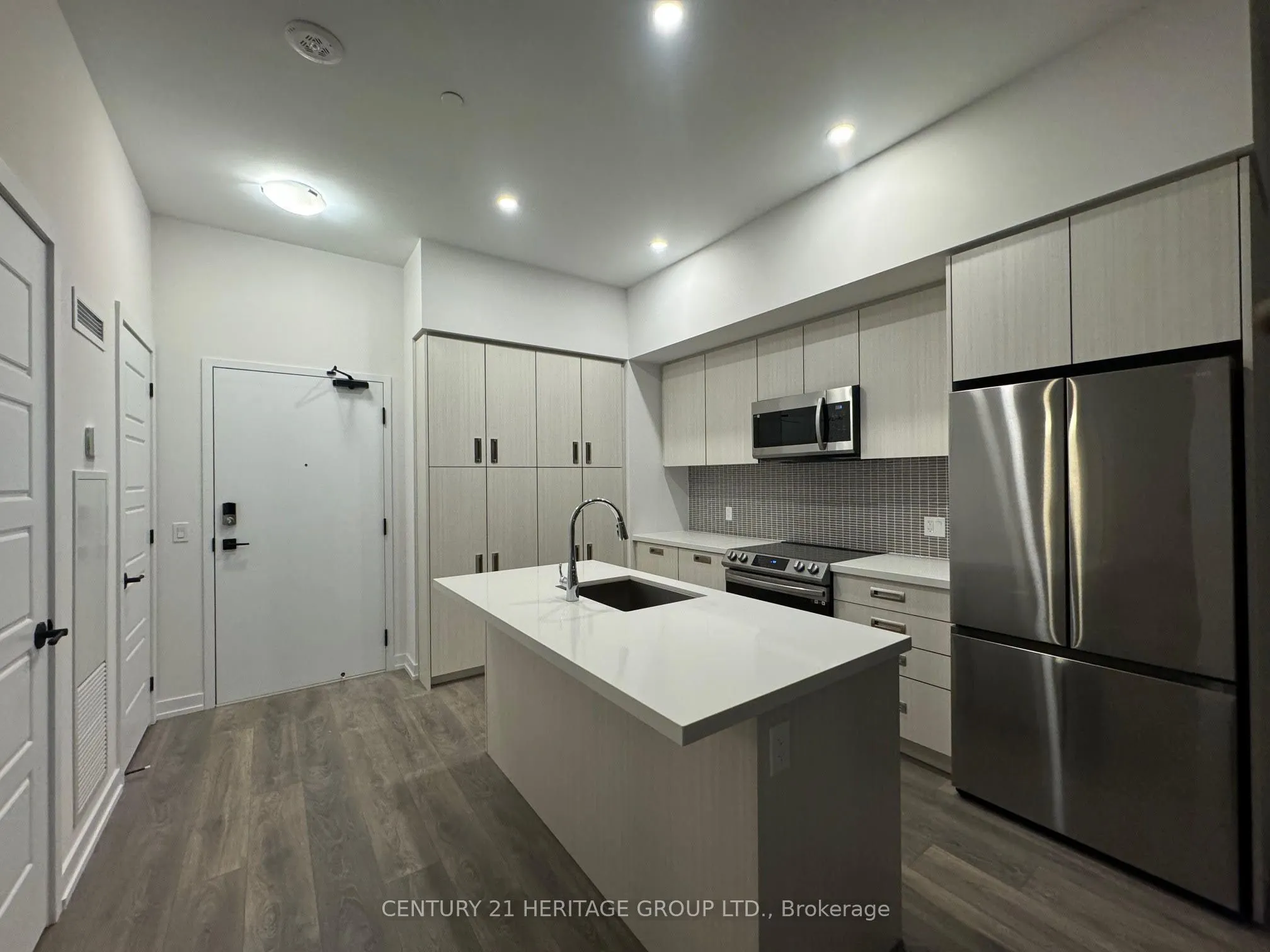 415 Sea Ray Avenue, #124